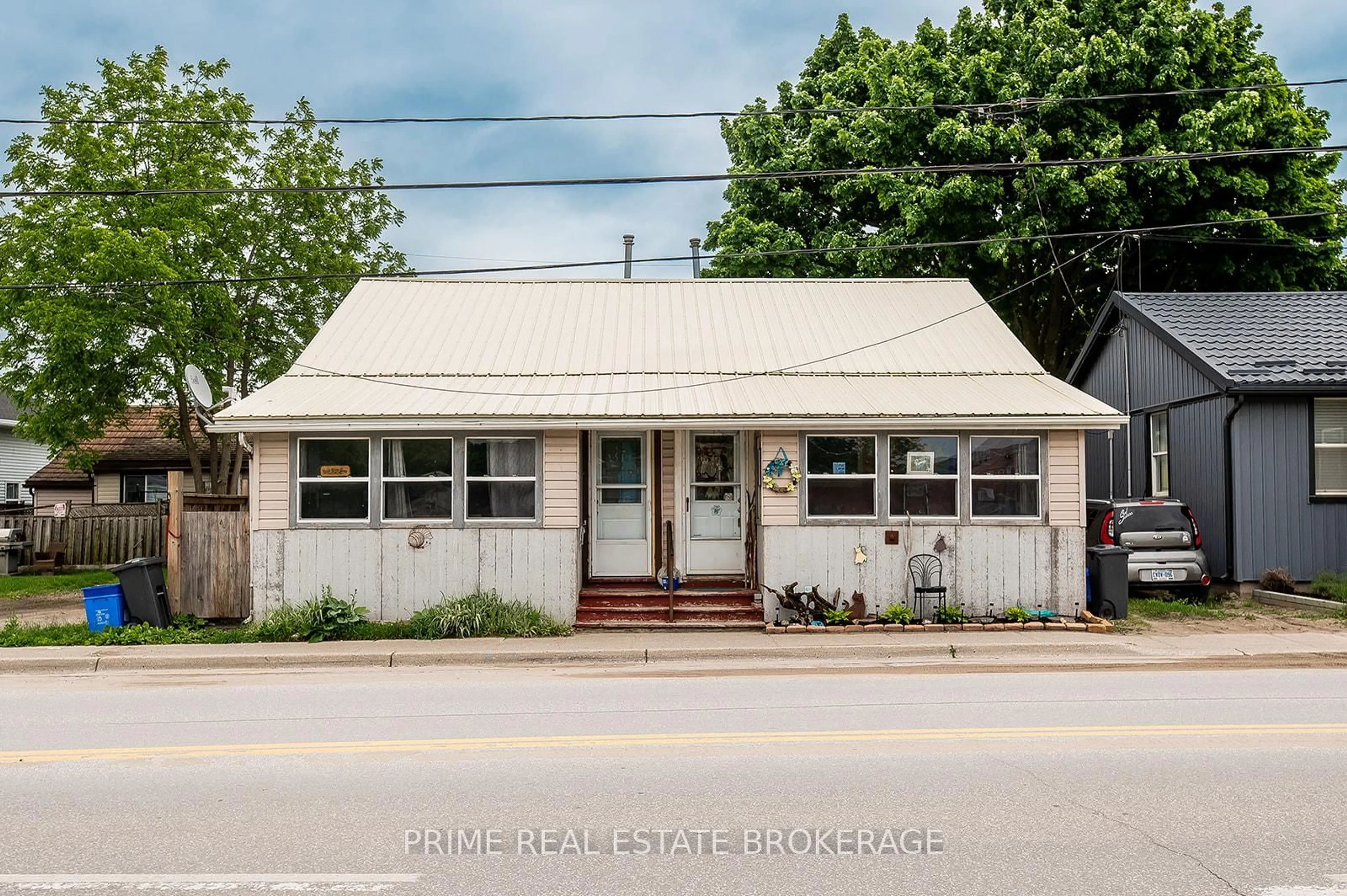 Unknown for 151 William St, Central Elgin Ontario N5L 1E4