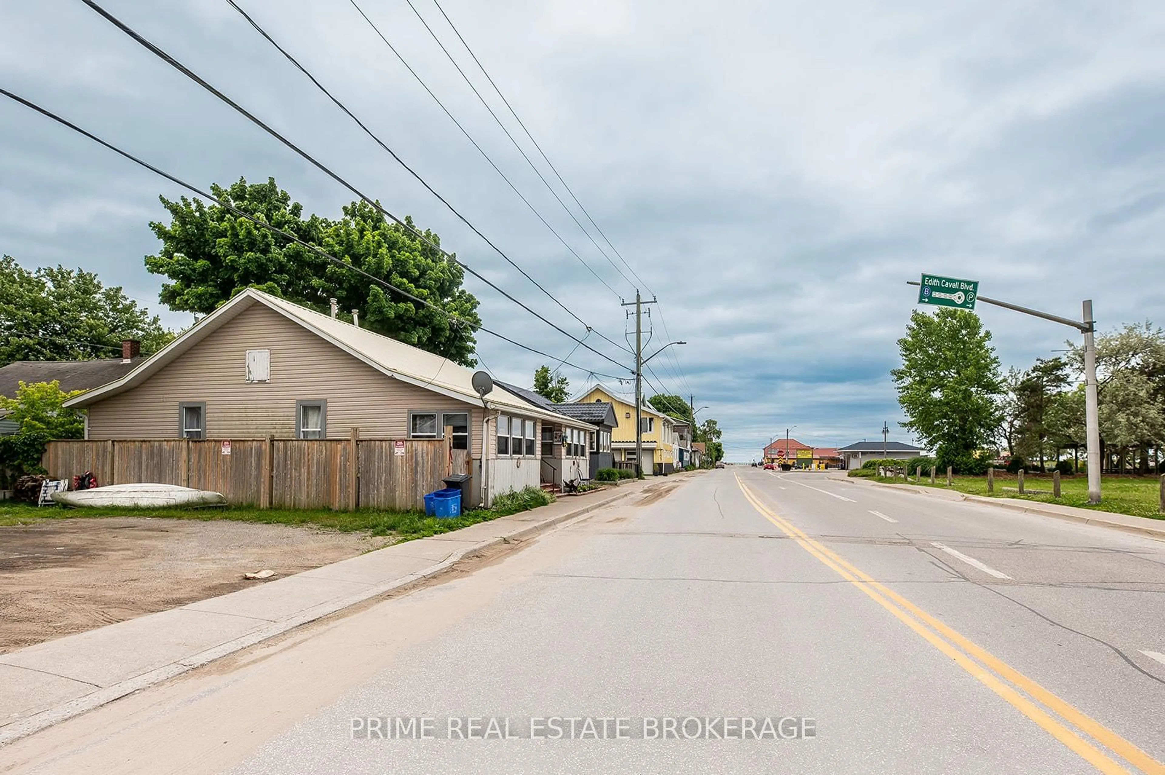 Blurry image for 151 William St, Central Elgin Ontario N5L 1E4