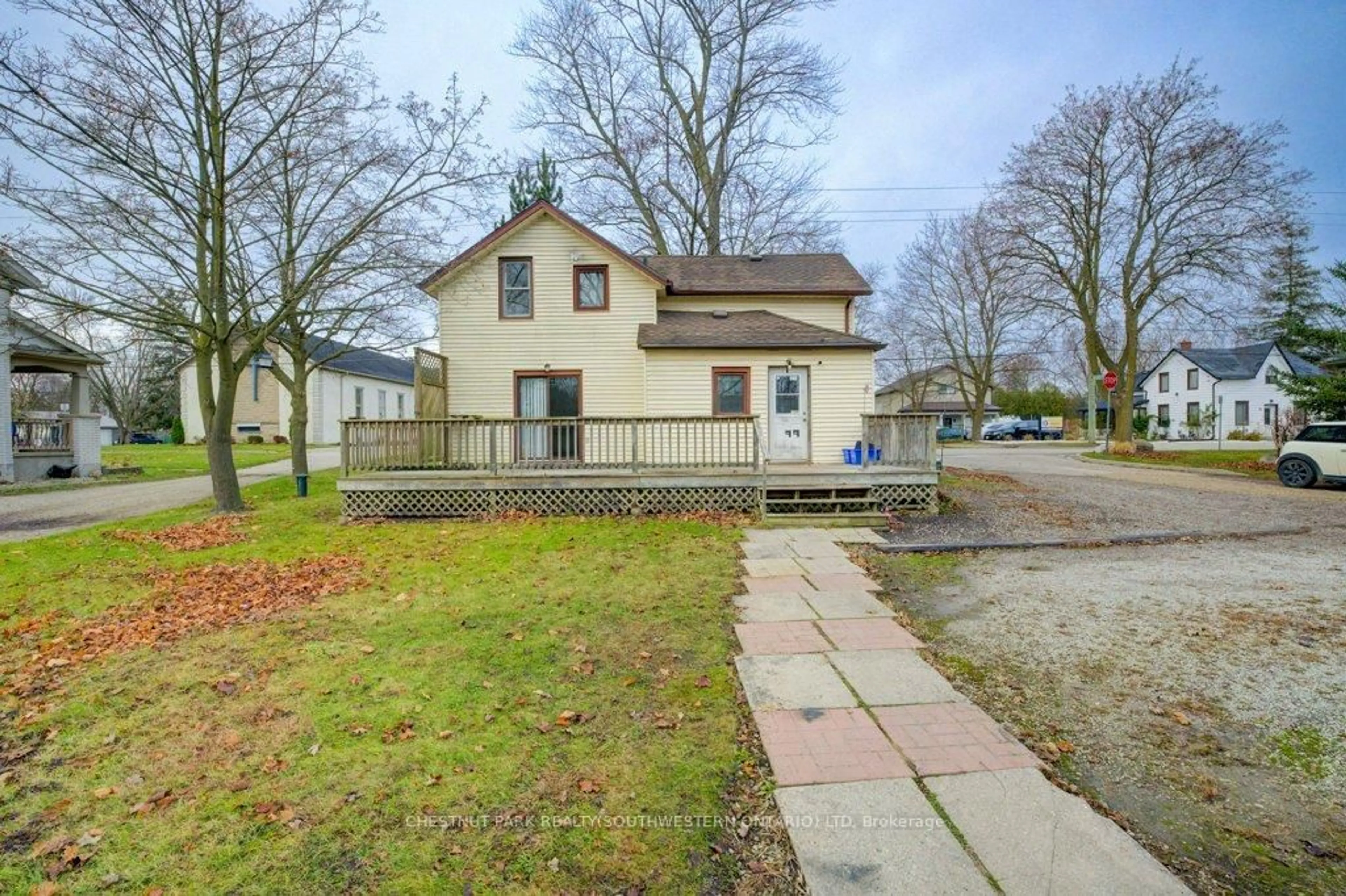 A pic from outside/outdoor area/front of a property/back of a property/a pic from drone, street for 99 Woolwich St, Woolwich Ontario N0B 1M0