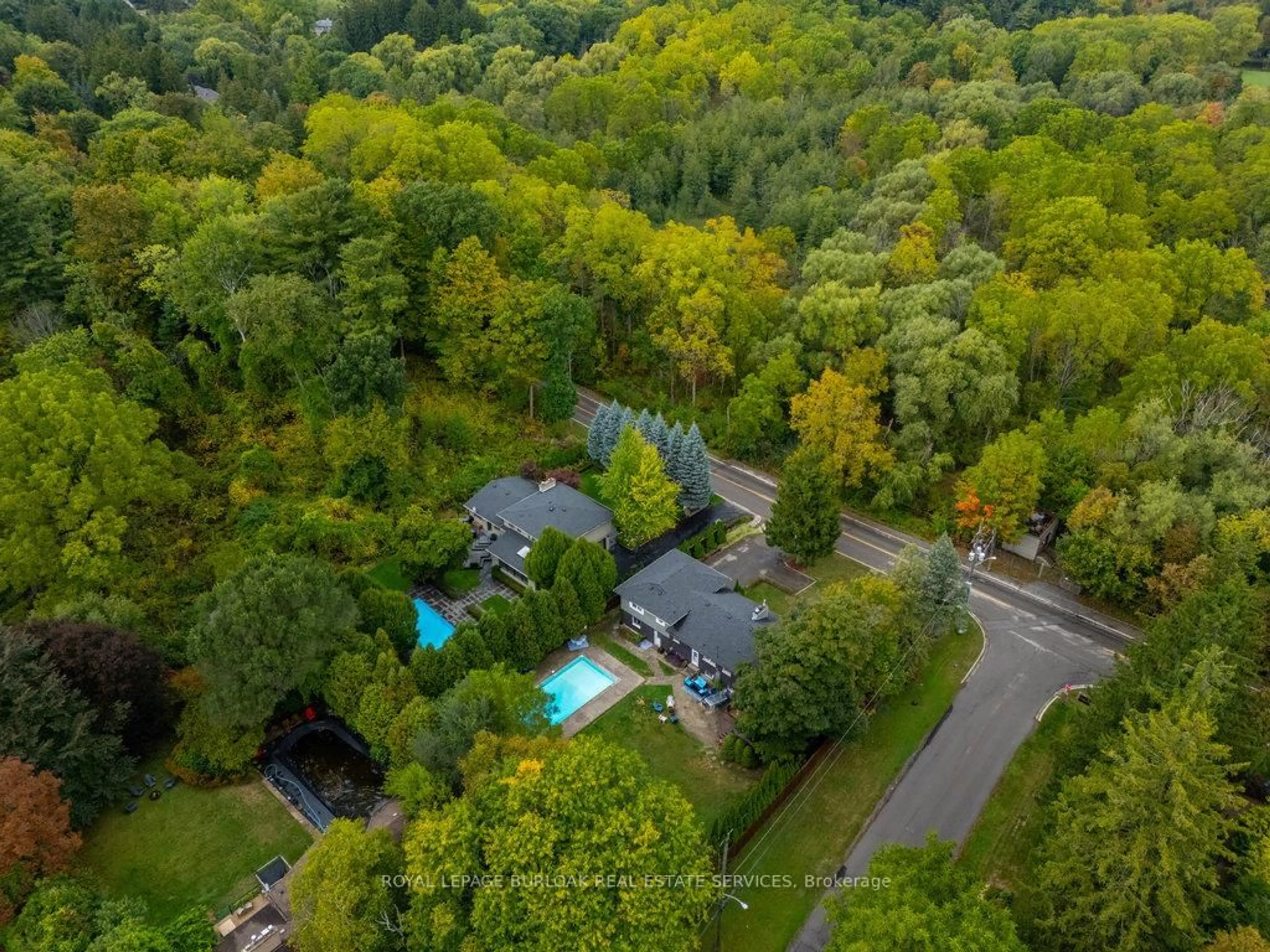 A pic from outside/outdoor area/front of a property/back of a property/a pic from drone, forest/trees view for 112 Sulphur Springs Rd, Hamilton Ontario L9G 1M1