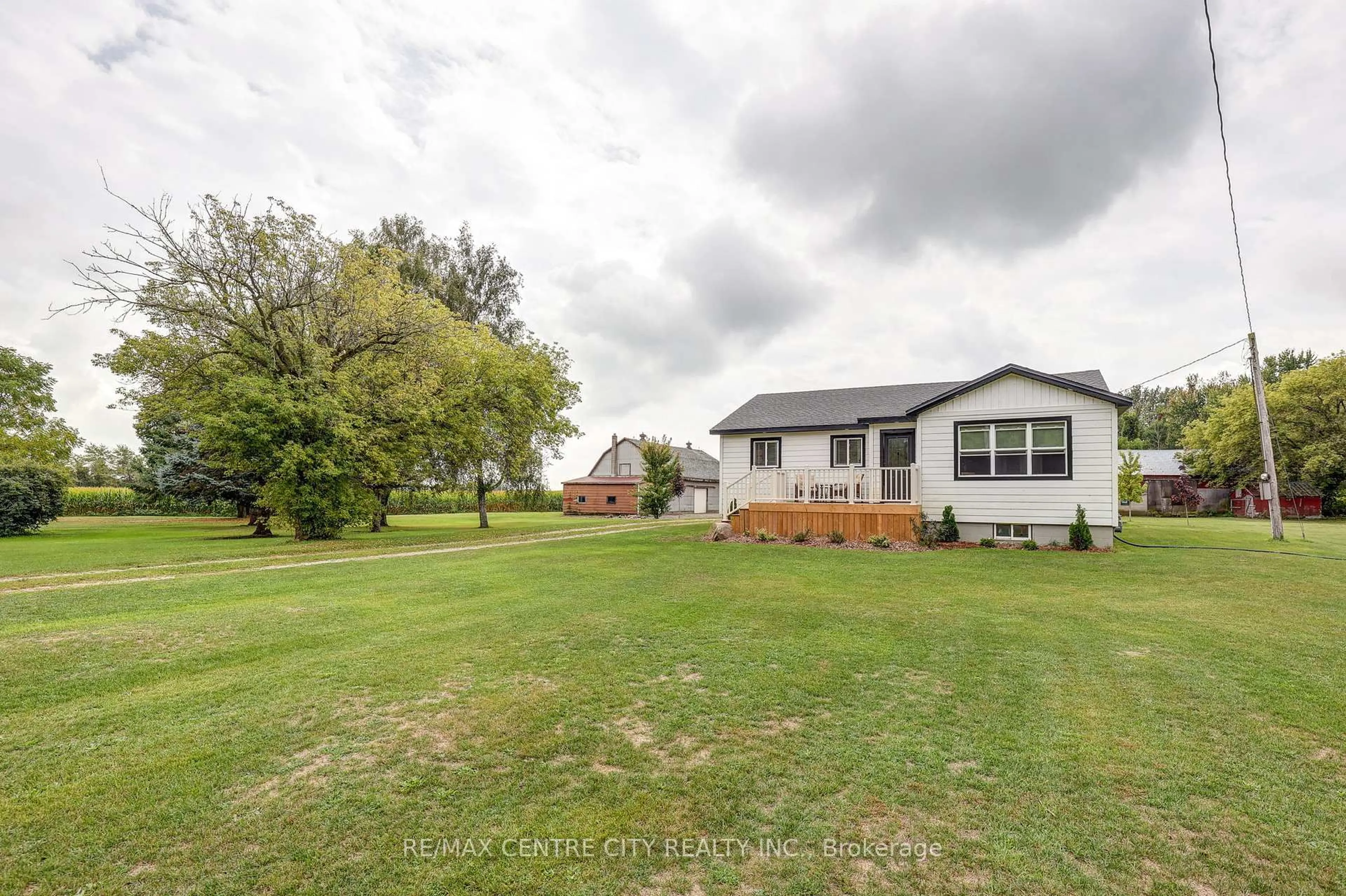 A pic from outside/outdoor area/front of a property/back of a property/a pic from drone, water/lake/river/ocean view for 57761 Glen Erie Line, Bayham Ontario N0J 1Z0