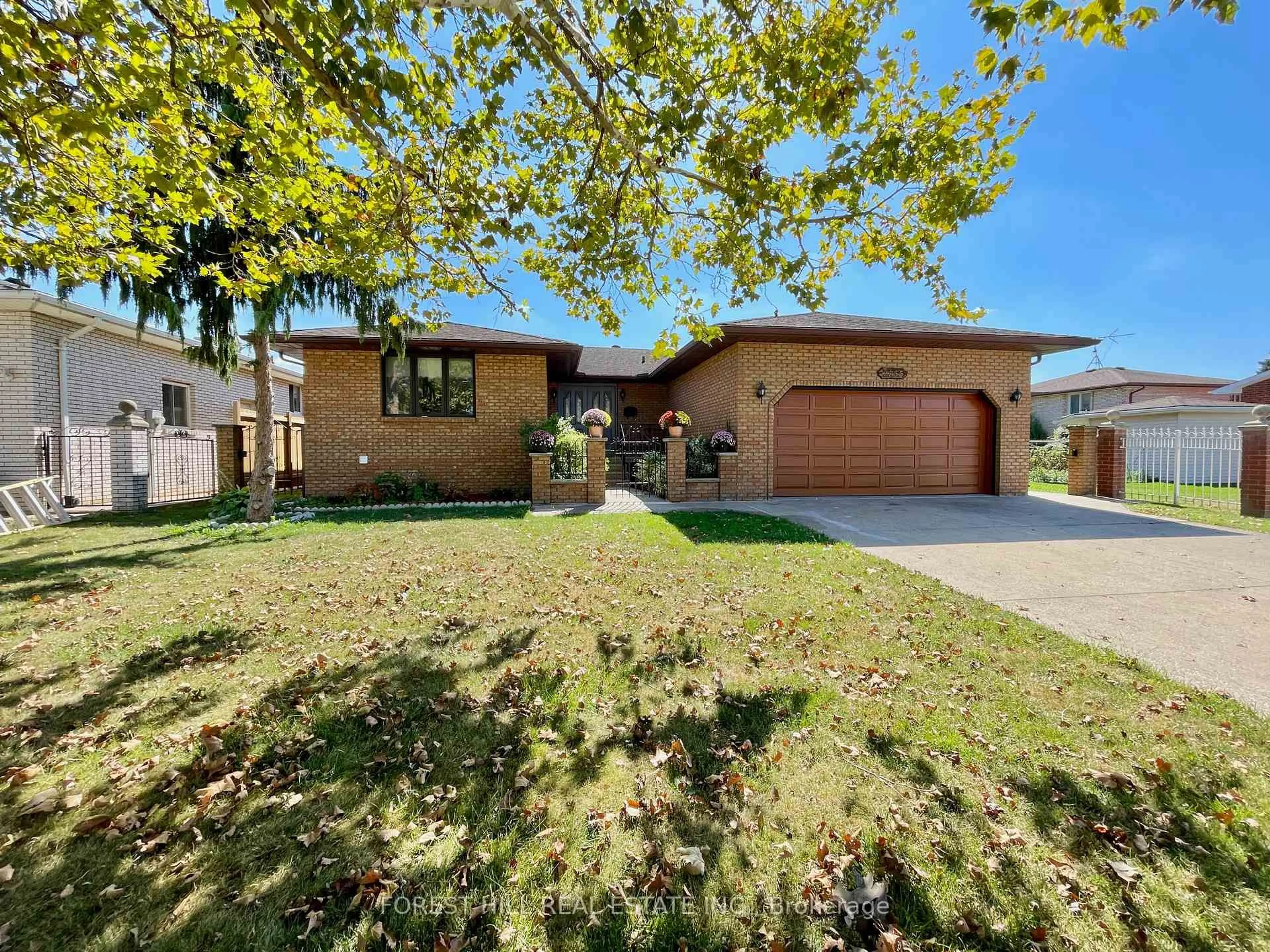 Unknown for 2755 Lionel Dr, Windsor Ontario N8X 4X5
