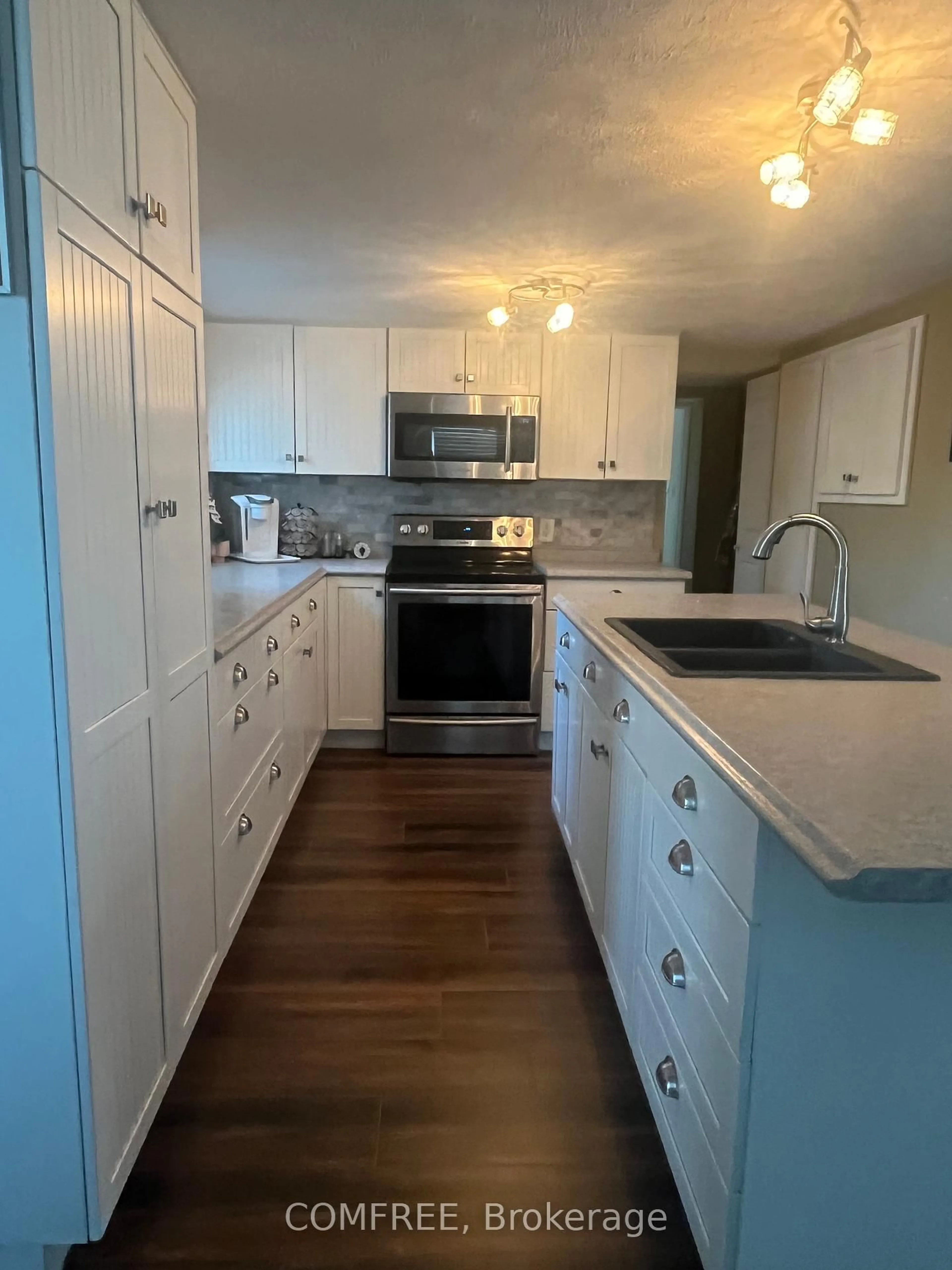 Open concept kitchen, unknown for 40 Rear Erie Blvd, Norfolk Ontario N0E 1M0