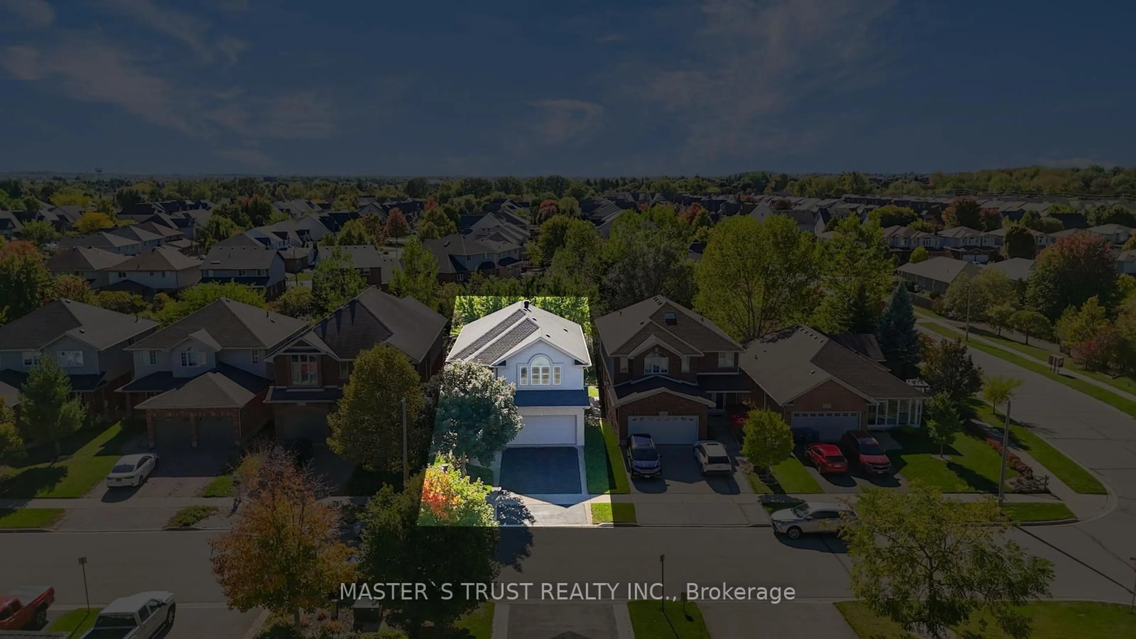 A pic from outside/outdoor area/front of a property/back of a property/a pic from drone, unknown for 5 Howden Cres, Guelph Ontario N1L 1T2