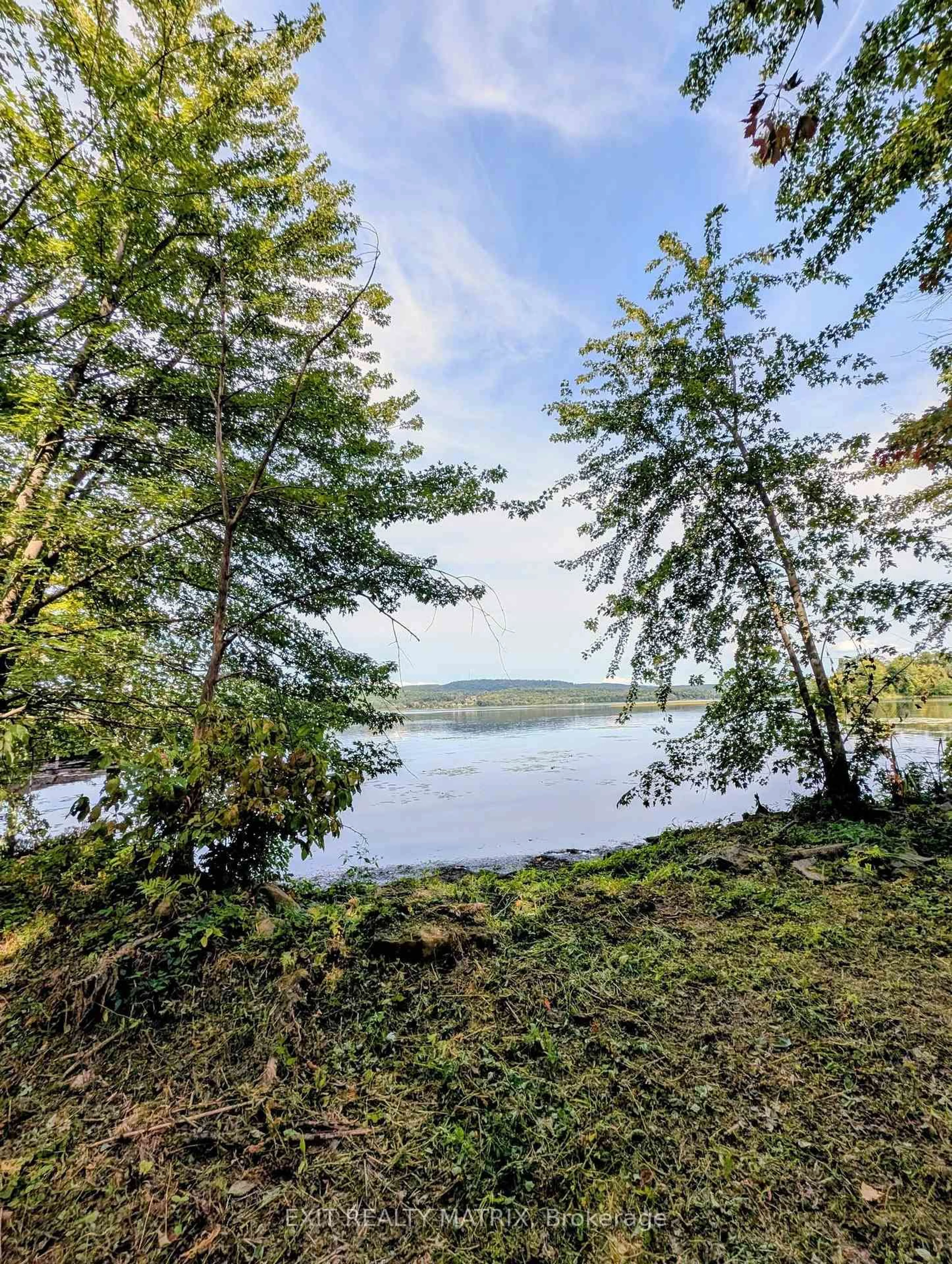 A pic from outside/outdoor area/front of a property/back of a property/a pic from drone, water/lake/river/ocean view for 3357 Concession 1 Rd, Alfred and Plantagenet Ontario K0B 1J0