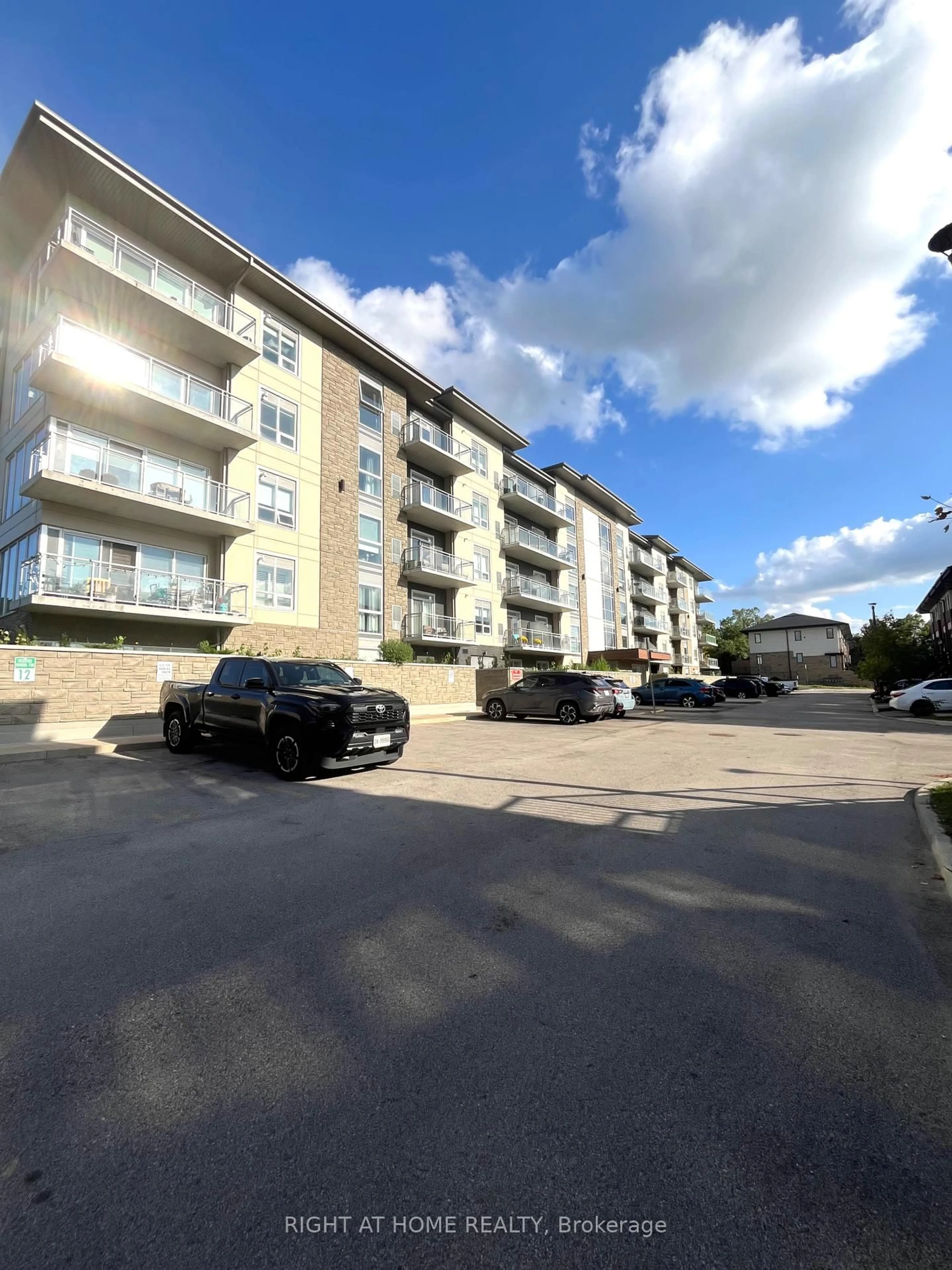 A pic from outside/outdoor area/front of a property/back of a property/a pic from drone, unknown for 16 Markle Cres #214, Hamilton Ontario L9G 3K9