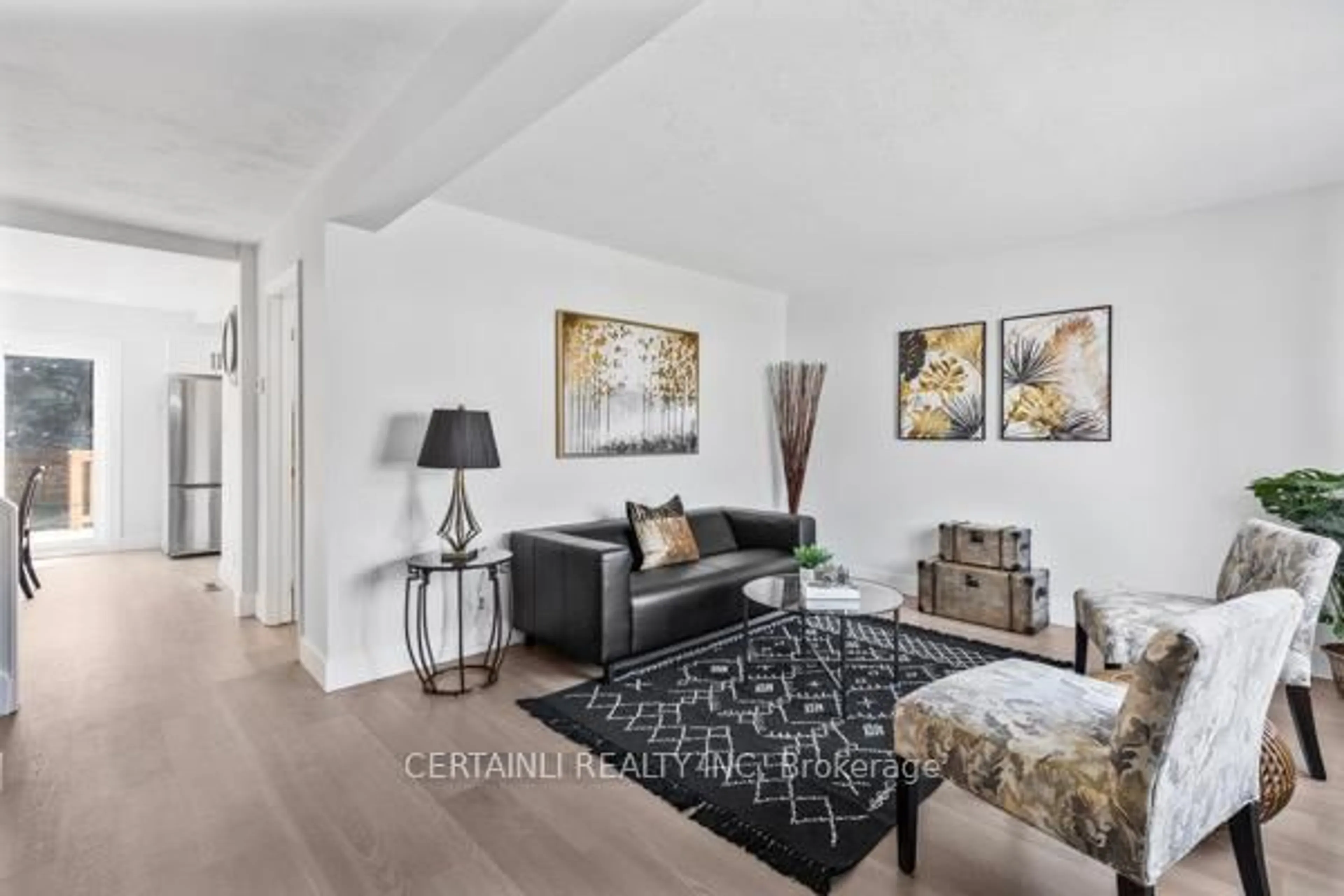 Living room with furniture, unknown for 205 East 26th St, Hamilton Ontario L8V 3C8