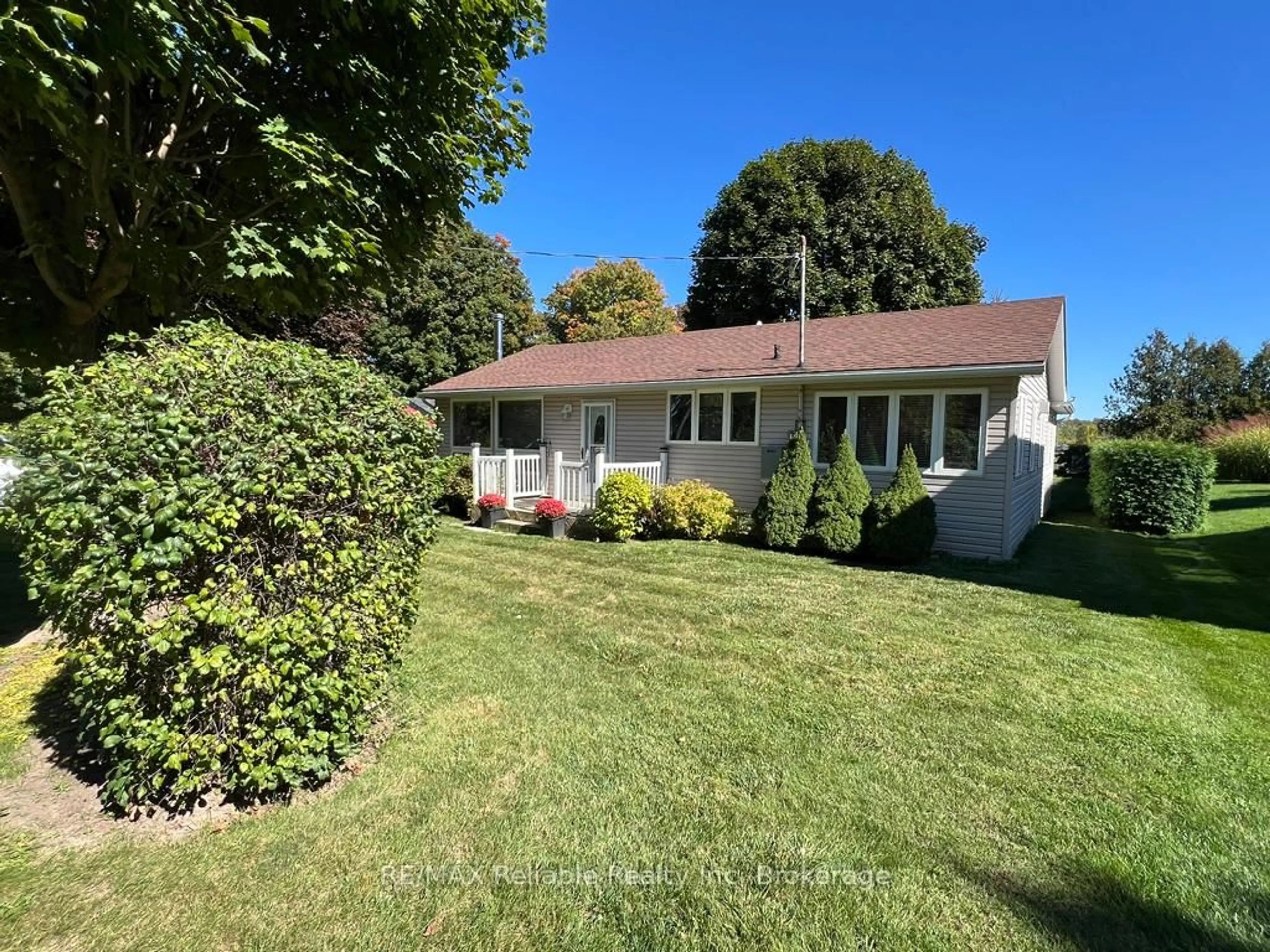 A pic from outside/outdoor area/front of a property/back of a property/a pic from drone, street for 77556 Melena Dr, Bluewater Ontario N0M 1G0