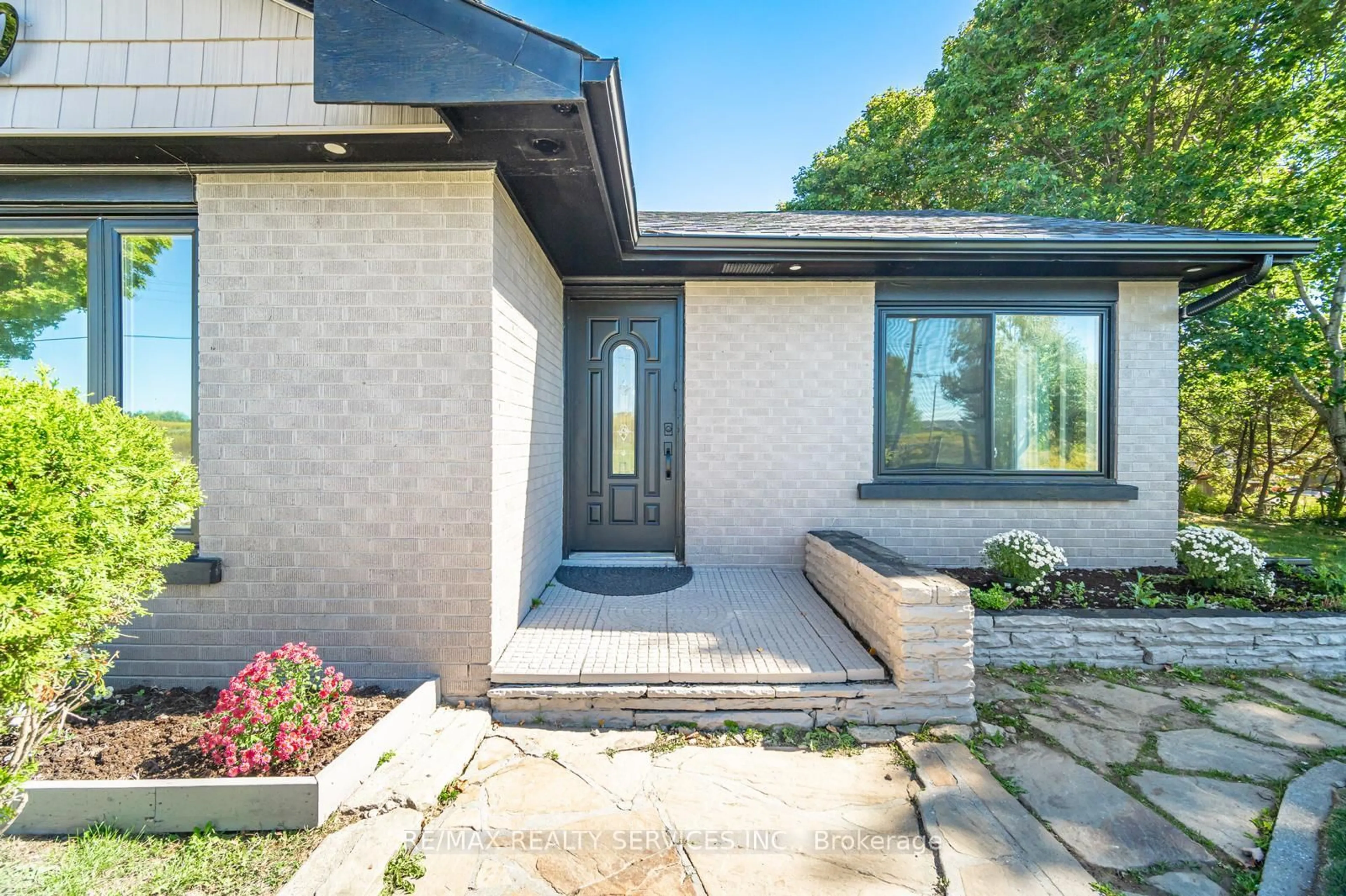 Home with brick exterior material, street for 633271 Hwy 10, Mono Ontario L9W 5P1