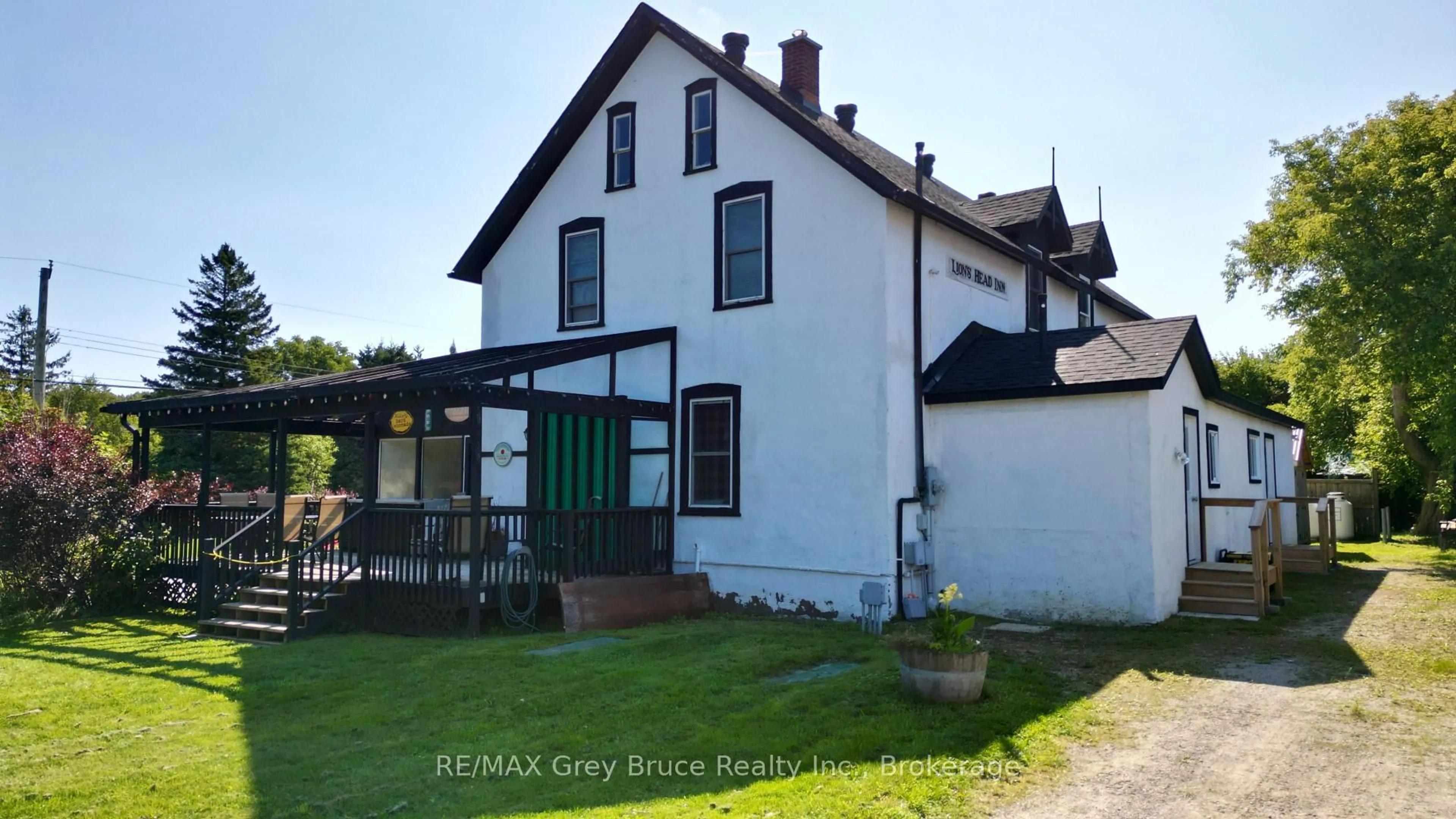 A pic from outside/outdoor area/front of a property/back of a property/a pic from drone, building for 8 Helen St, Northern Bruce Peninsula Ontario N0H 1W0