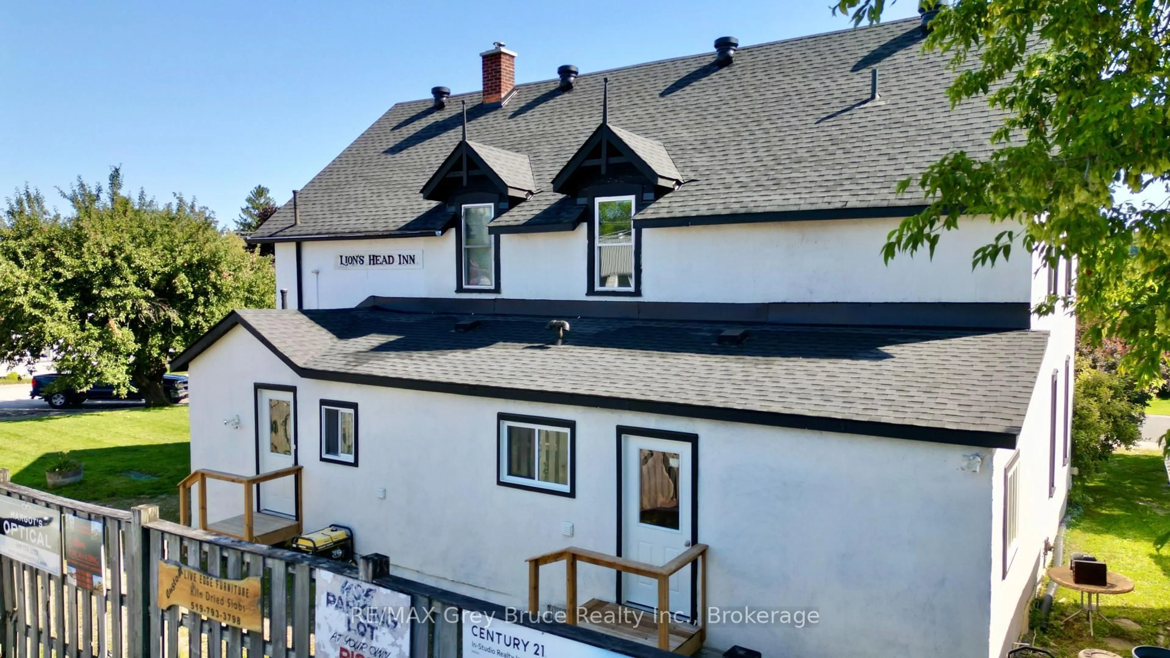 A pic from outside/outdoor area/front of a property/back of a property/a pic from drone, building for 8 Helen St, Northern Bruce Peninsula Ontario N0H 1W0