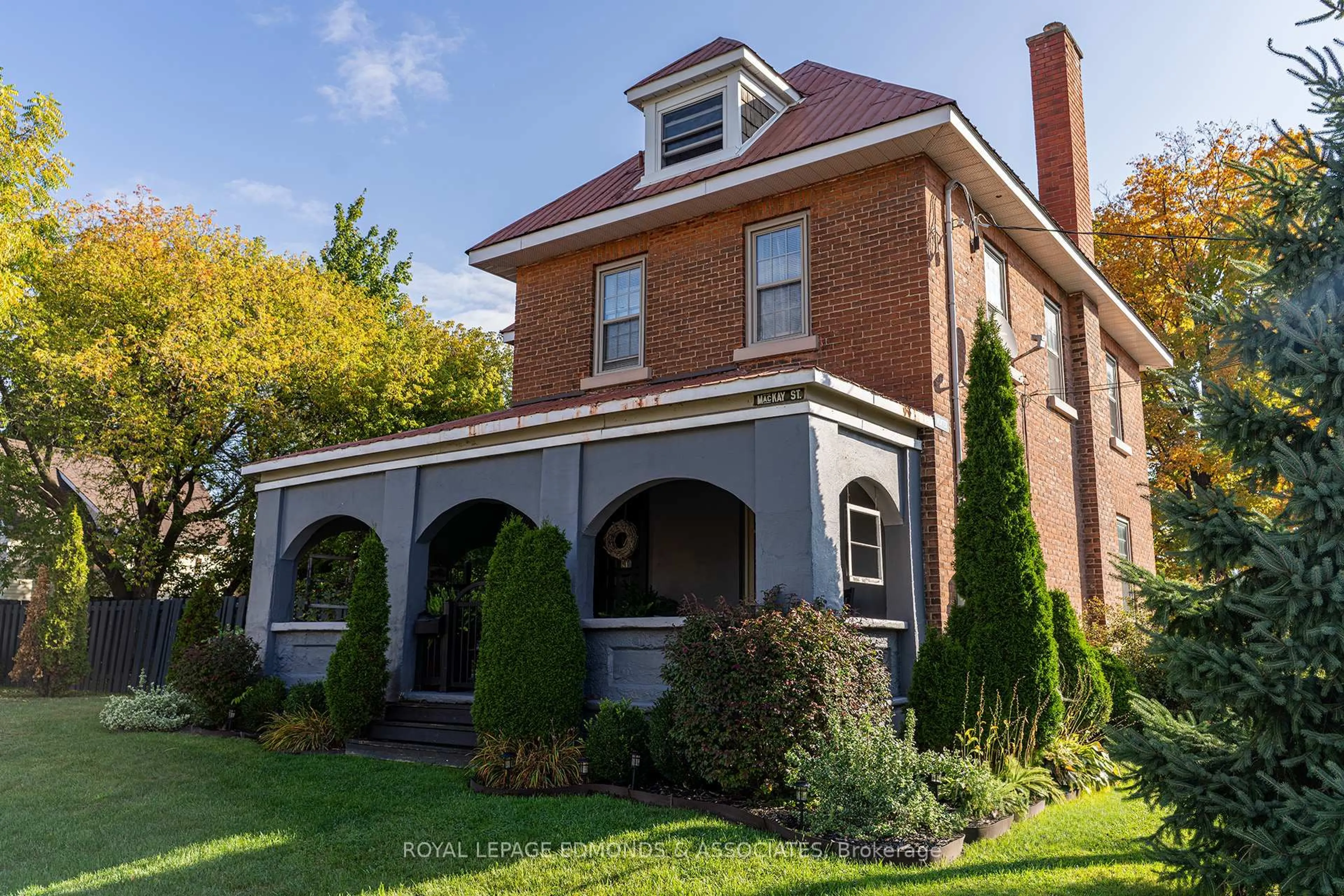 Home with brick exterior material, street for 561 Mackay St, Pembroke Ontario K8A 1E8