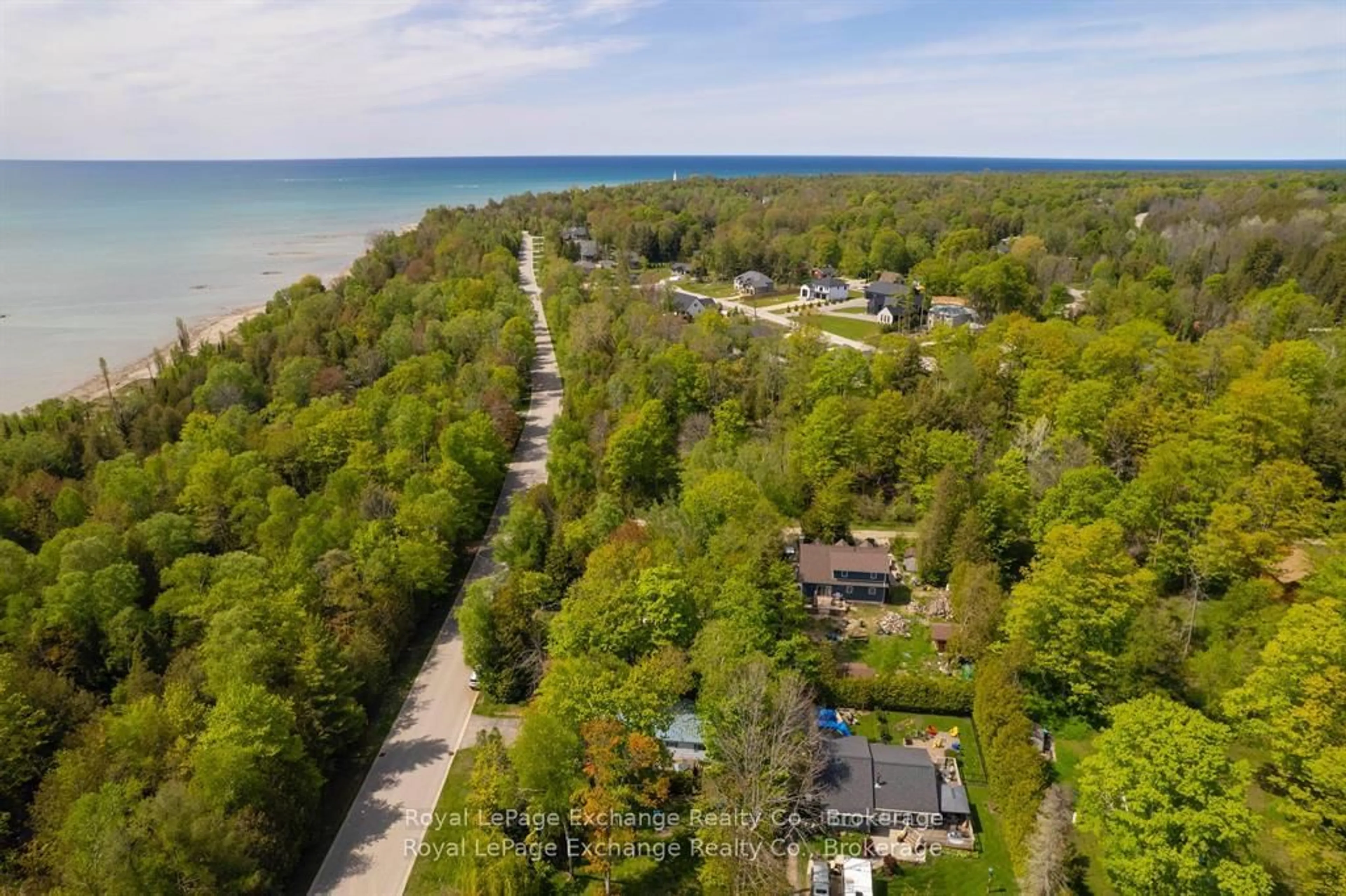 A pic from outside/outdoor area/front of a property/back of a property/a pic from drone, water/lake/river/ocean view for 112 HURON Rd, Huron-Kinloss Ontario N0G 2R0