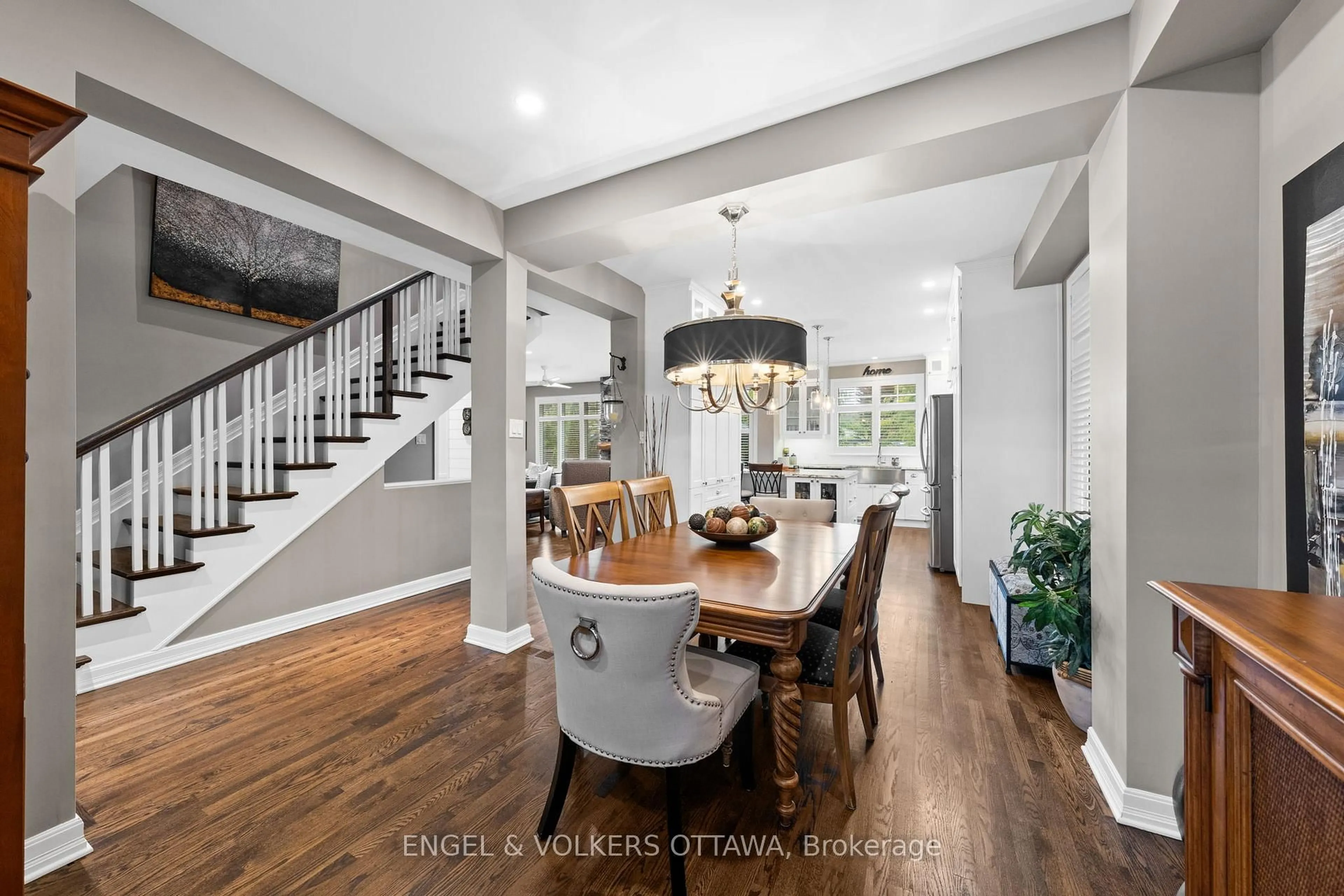 Dining room, unknown for 511 Erinwoods Circ, Ottawa Ontario K2J 5M5