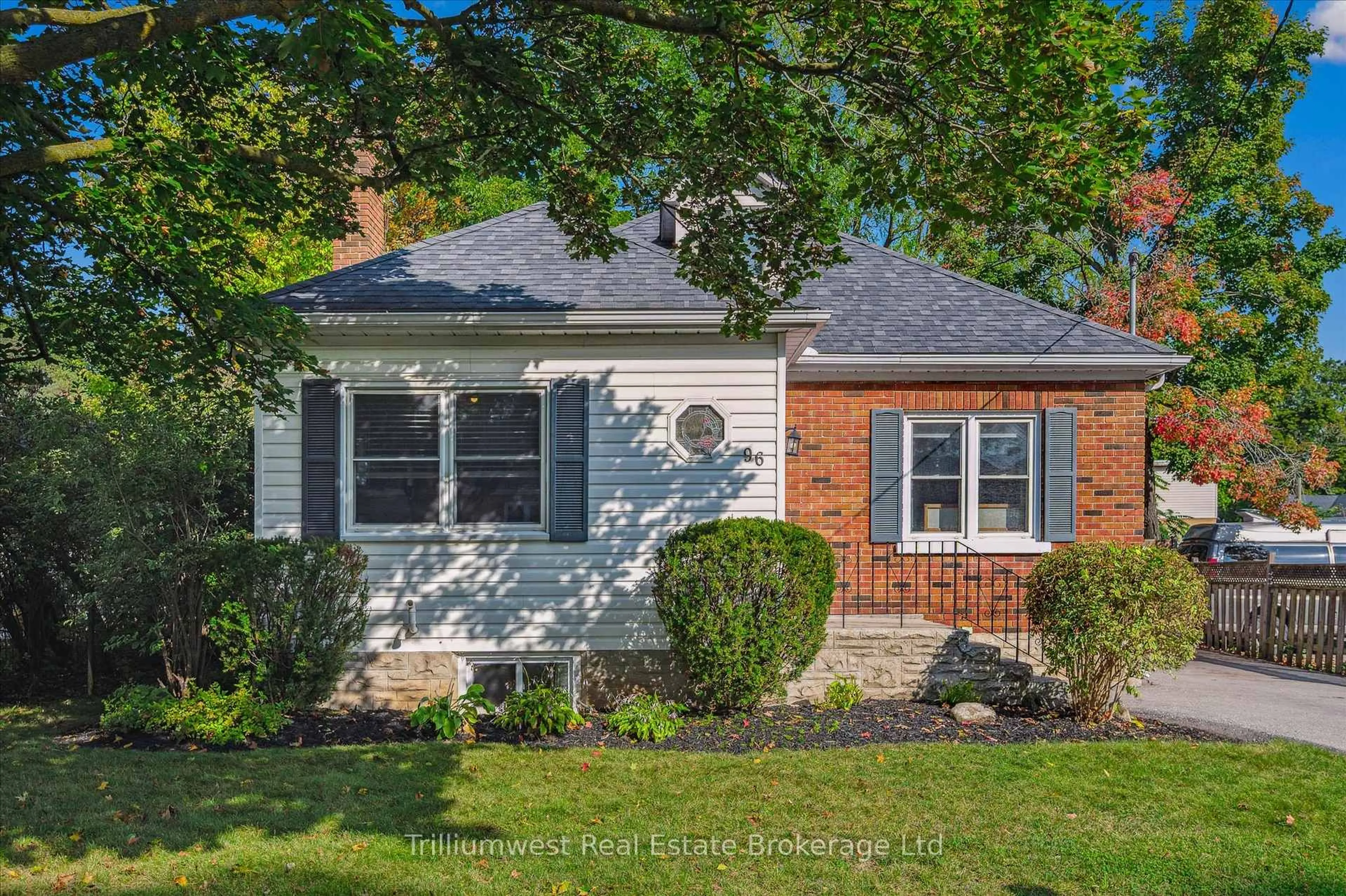 Home with brick exterior material, street for 96 Selkirk St, Cambridge Ontario N1S 1Z4