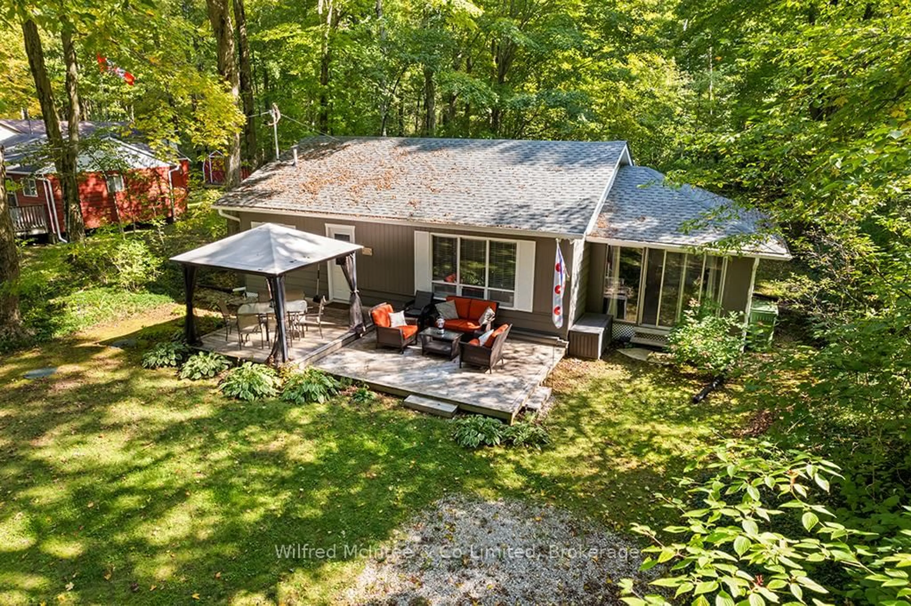 A pic from outside/outdoor area/front of a property/back of a property/a pic from drone, water/lake/river/ocean view for 228 Thompson Ave, Native Leased Lands Ontario N0H 2G0