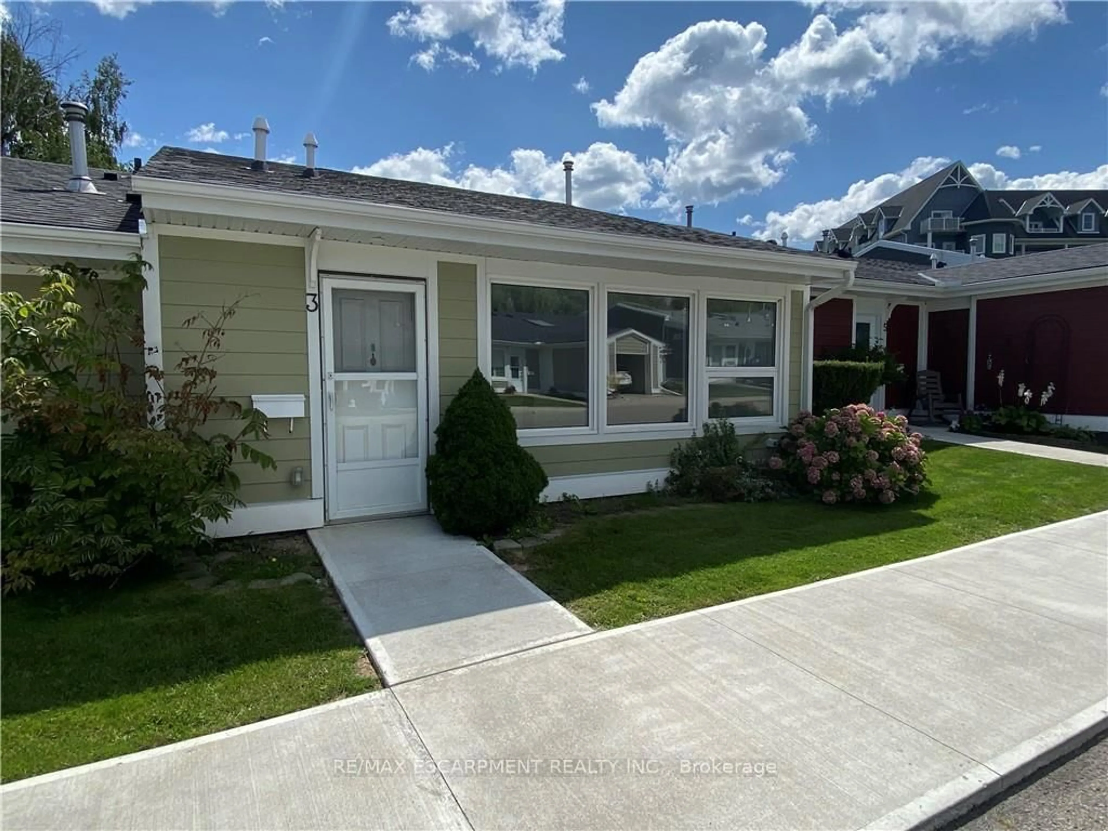 Home with vinyl exterior material, mountain view for 3 JACZENKO Terr, Hamilton Ontario L9B 1T8