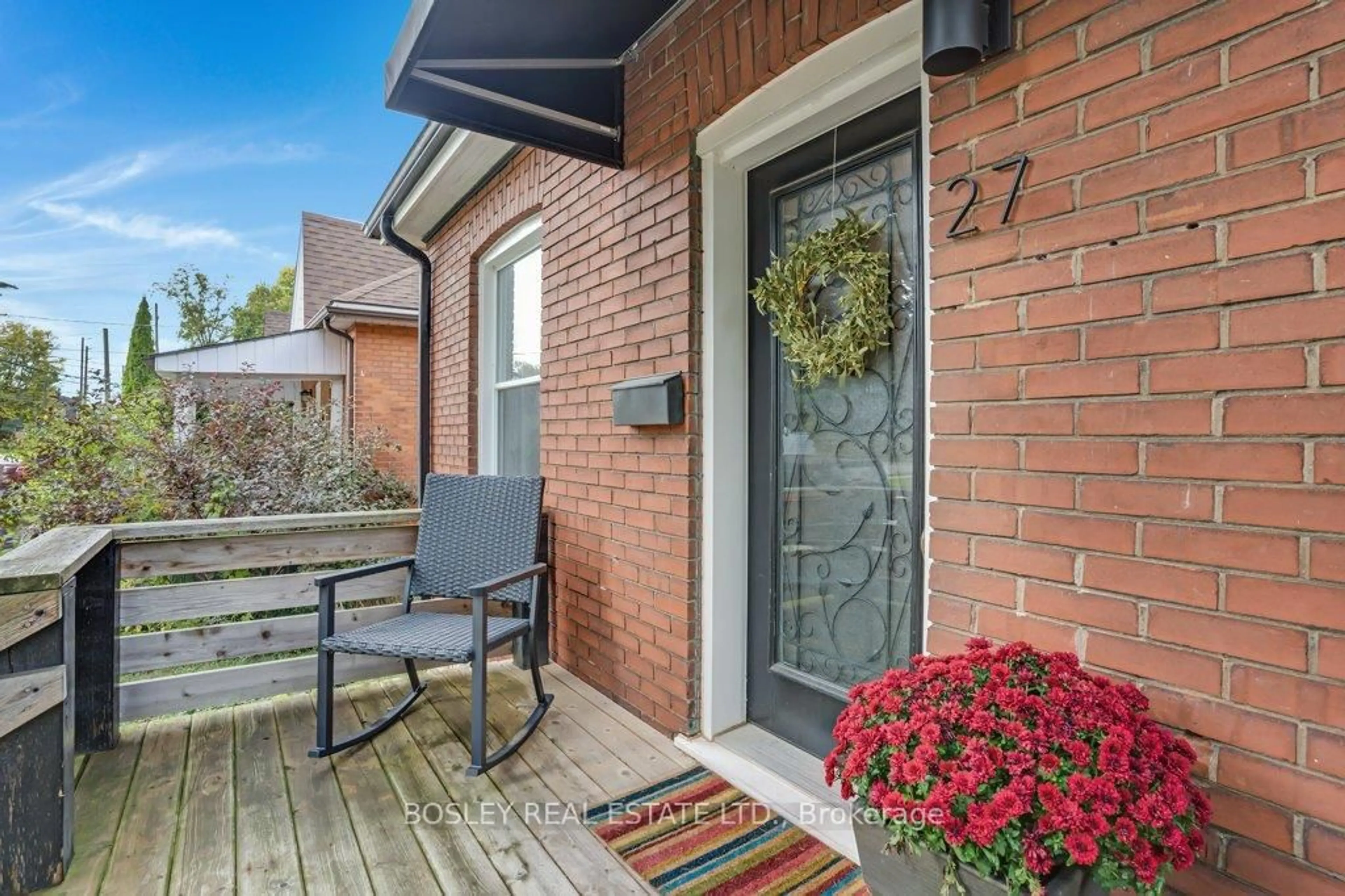 Unknown for 27 Spring St, Brantford Ontario N3T 4M6