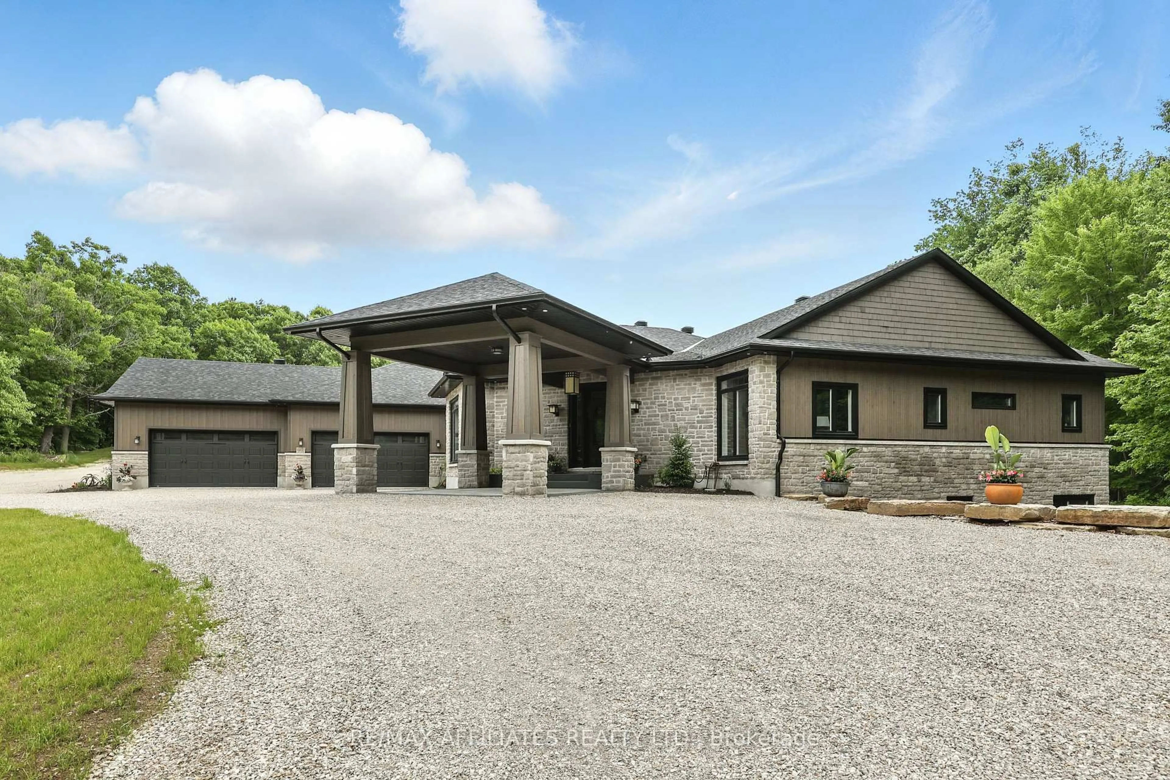 Home with brick exterior material, unknown for 1155 Ebbs Bay Rd, Carleton Place Ontario K7C 0C5