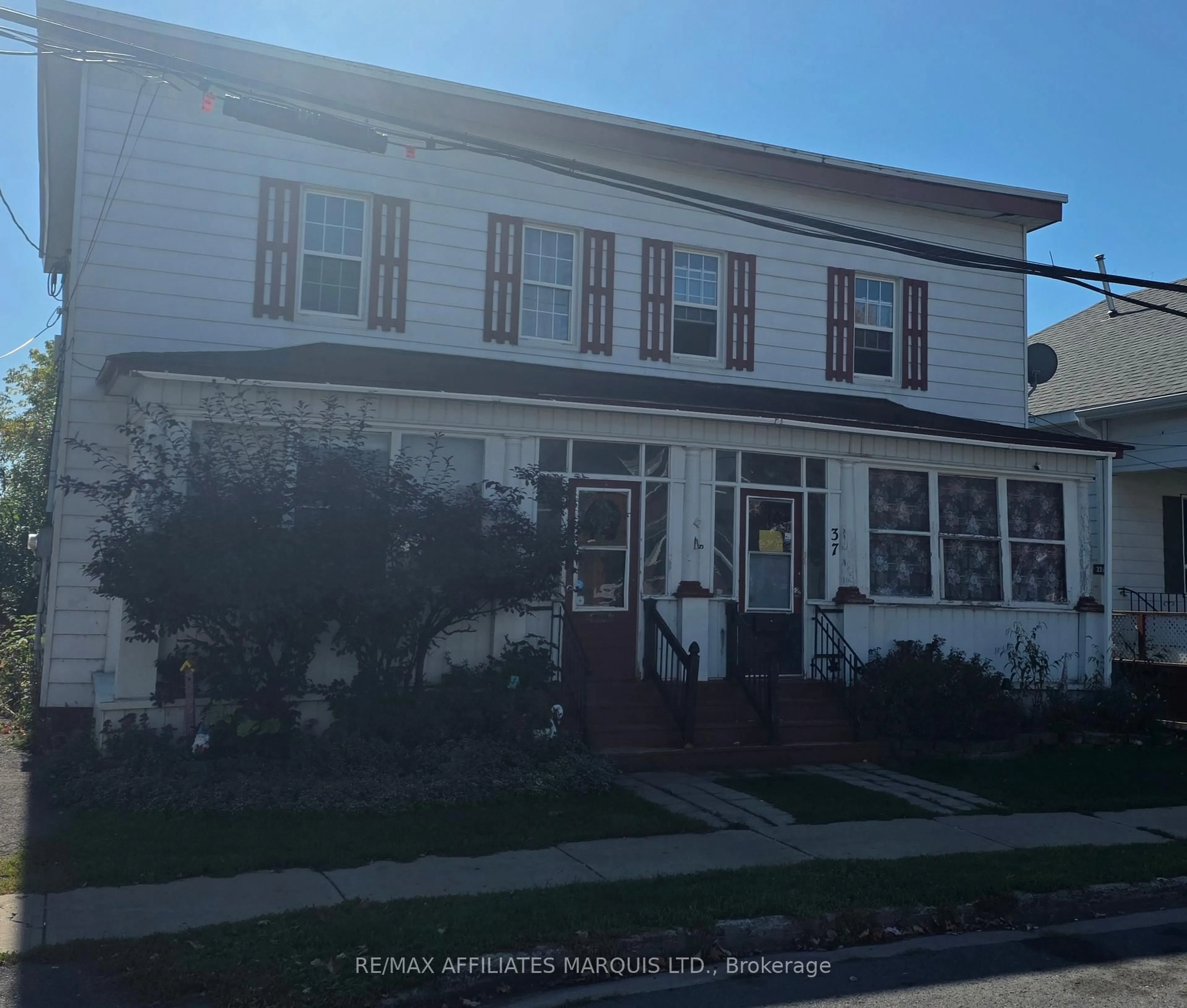 Unknown for 37-39 Duncan St, Cornwall Ontario K6H 1H4