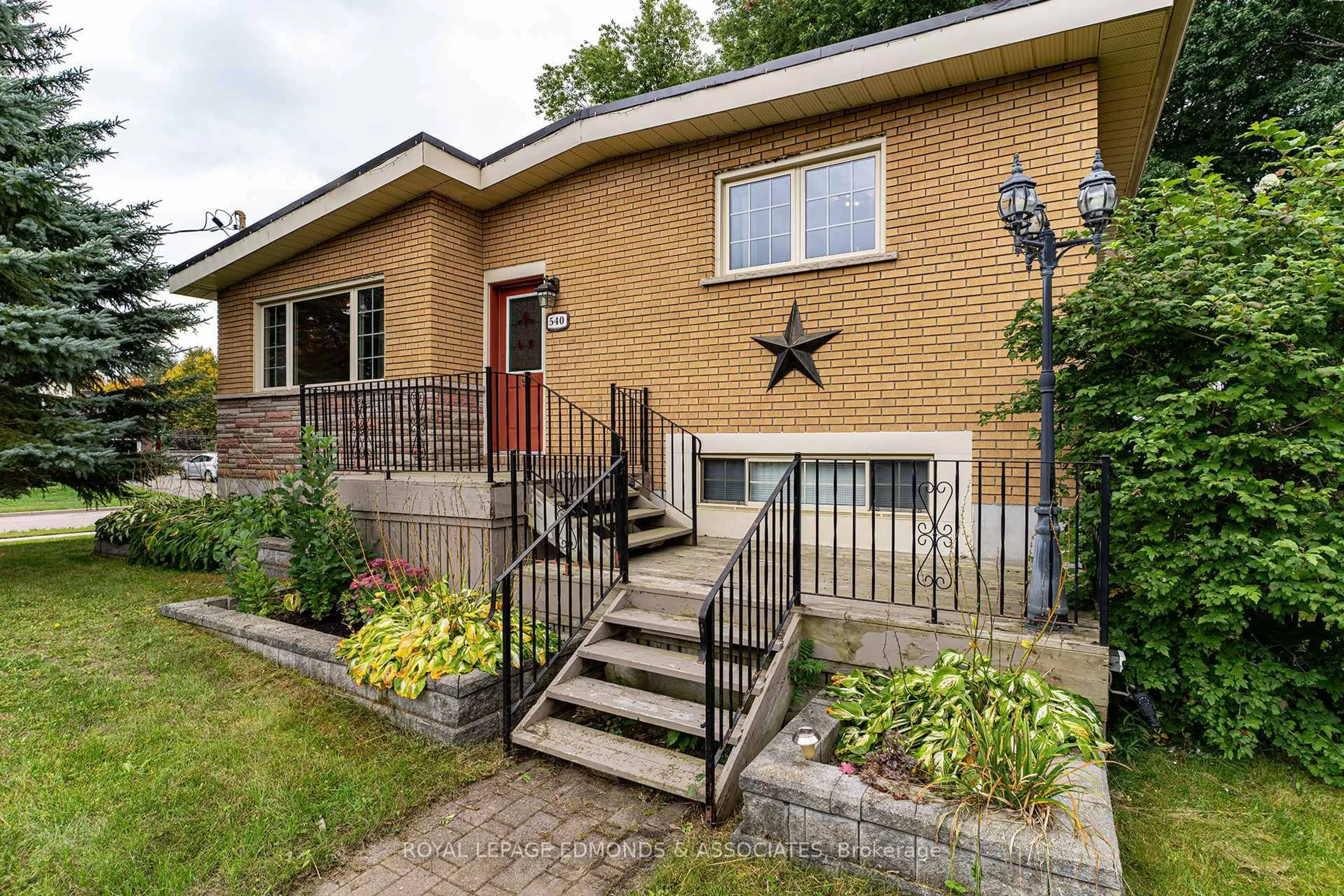 Home with brick exterior material, street for 540 Melton St, Pembroke Ontario K8A 2R9