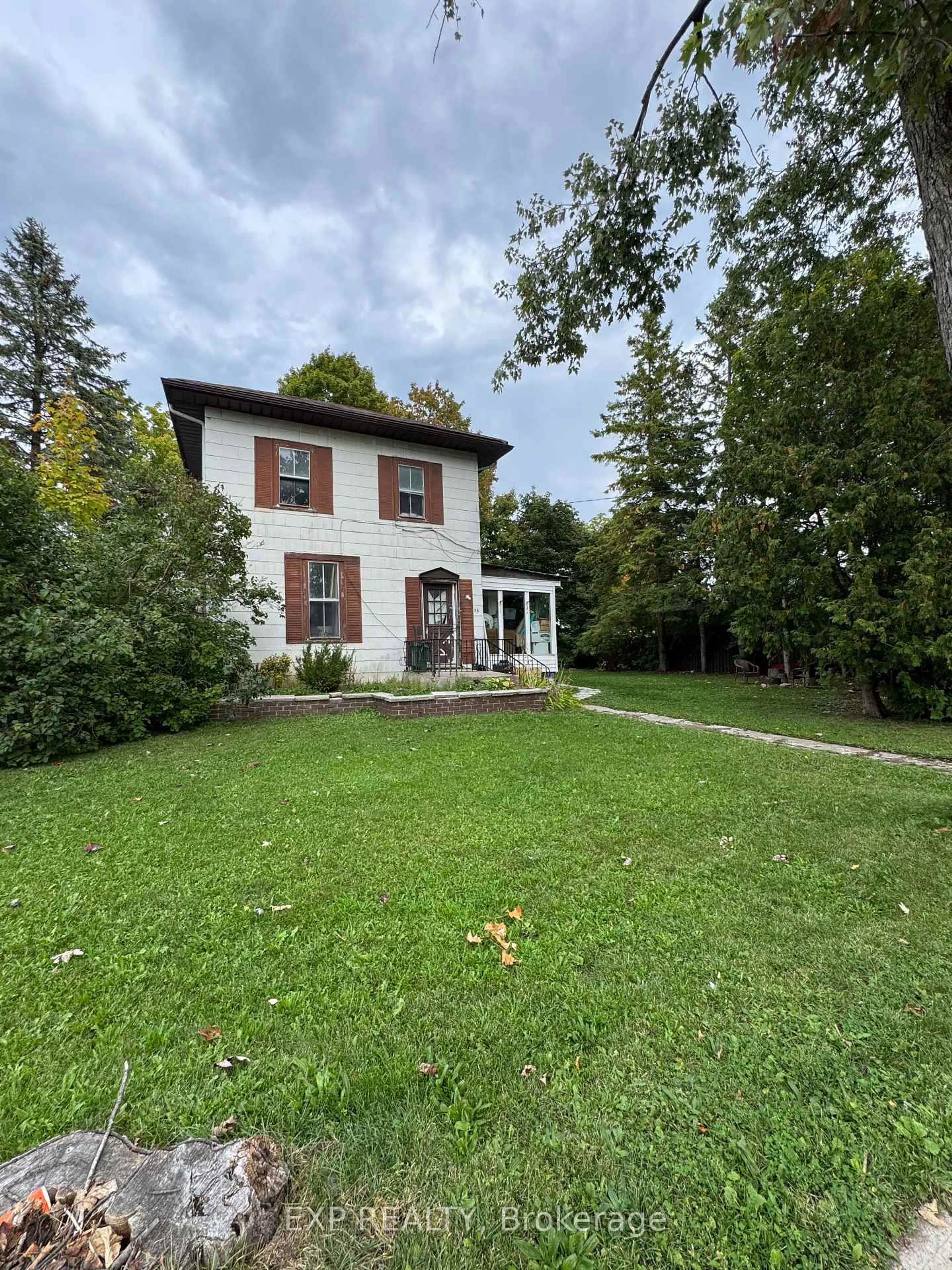 A pic from outside/outdoor area/front of a property/back of a property/a pic from drone, street for 36 Mill St, Kawartha Lakes Ontario K9V 2L4