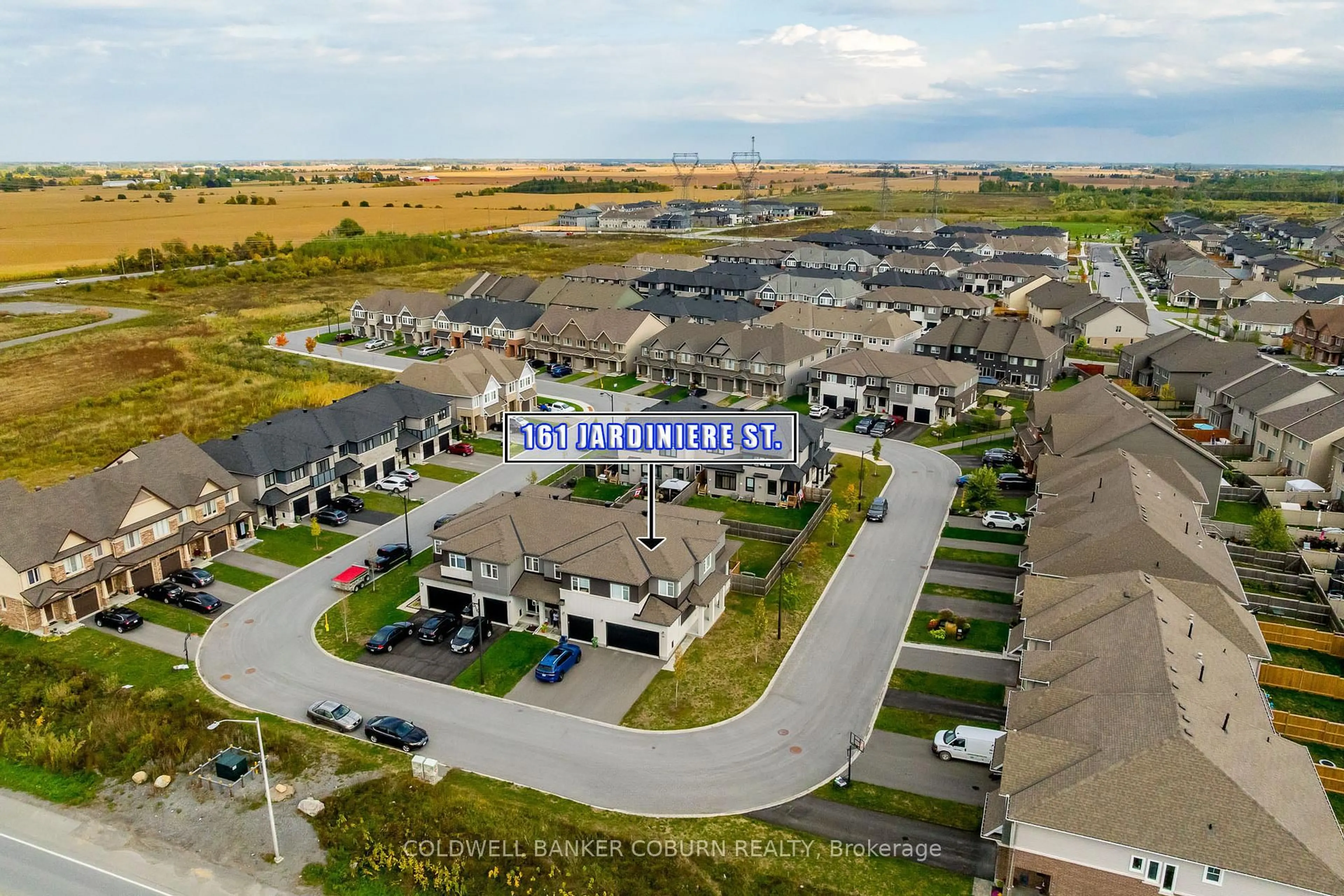 A pic from outside/outdoor area/front of a property/back of a property/a pic from drone, mountain view for 161 Jardiniere St, Ottawa Ontario K2S 2K1