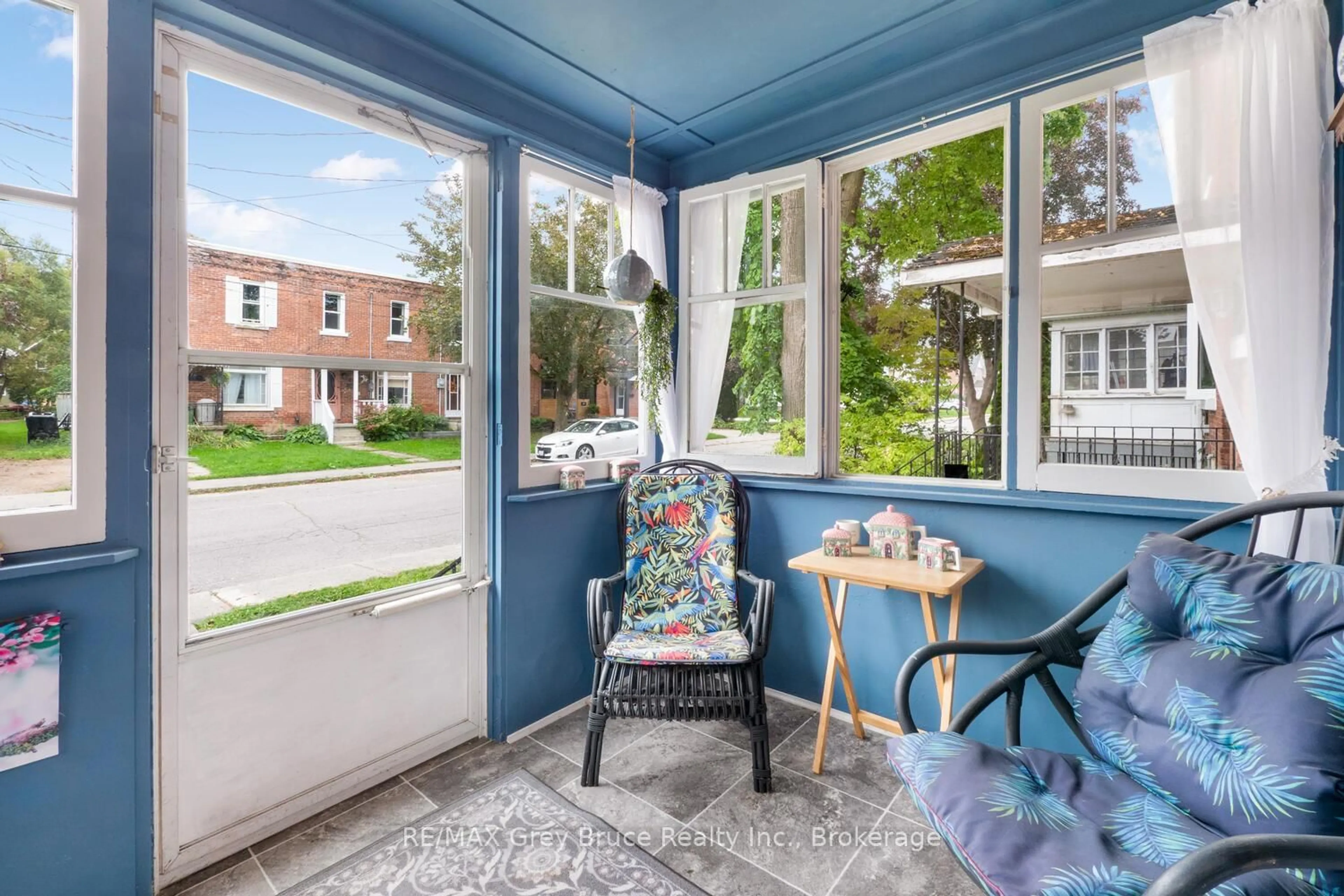 Patio, street for 478 13TH St, Owen Sound Ontario N4K 1W7
