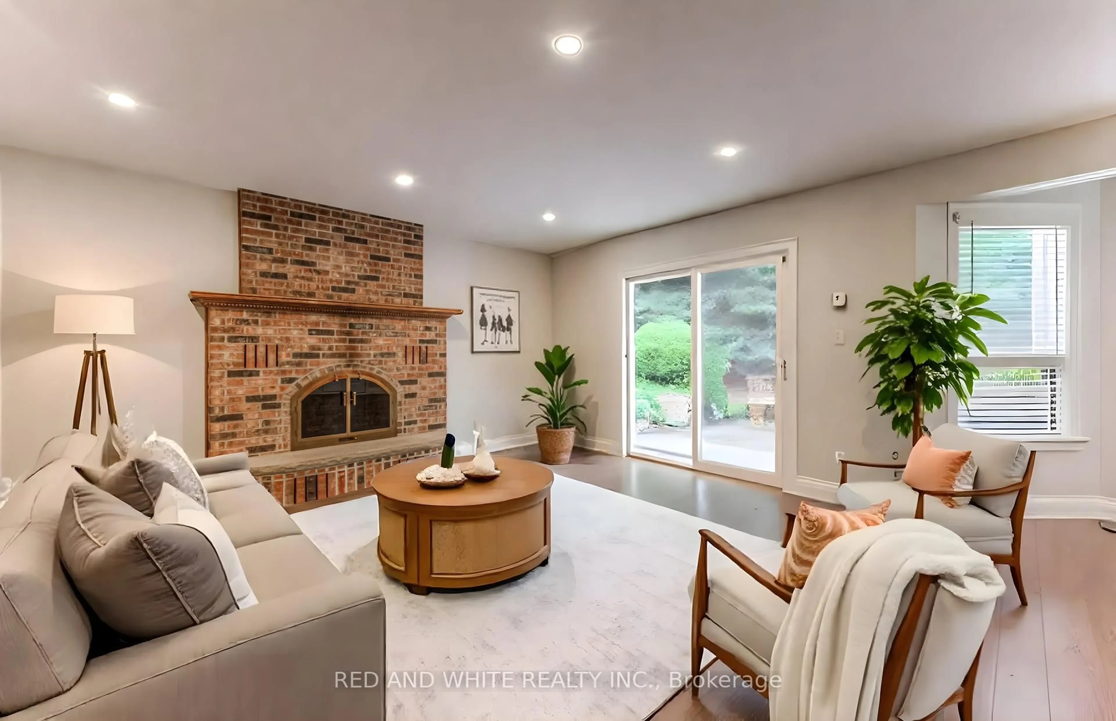 Living room with furniture, ceramic/tile floor for 2 Morningview Pl, Kitchener Ontario N2P 1Z2