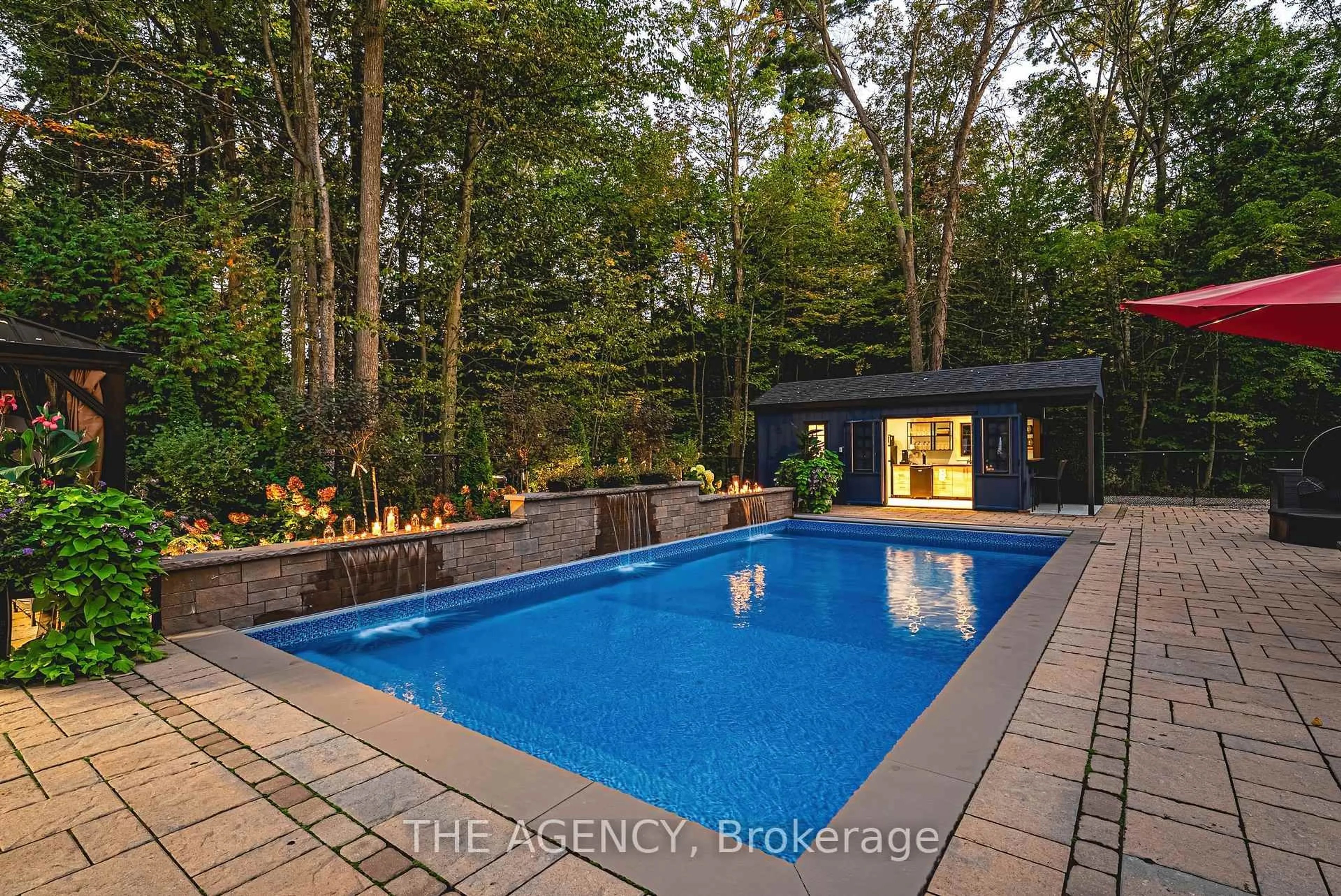 Pool for 45 Golf Club Rd, Hamilton Ontario L0R 1P0