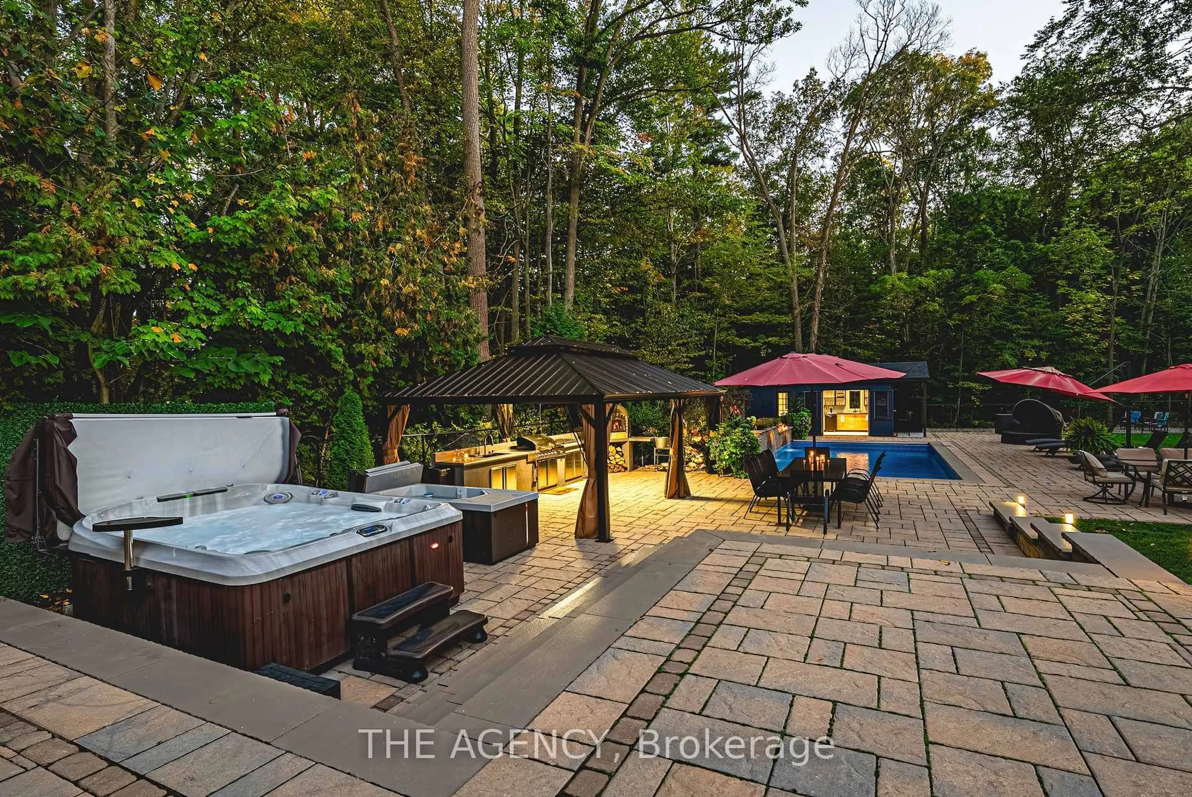Patio, unknown for 45 Golf Club Rd, Hamilton Ontario L0R 1P0
