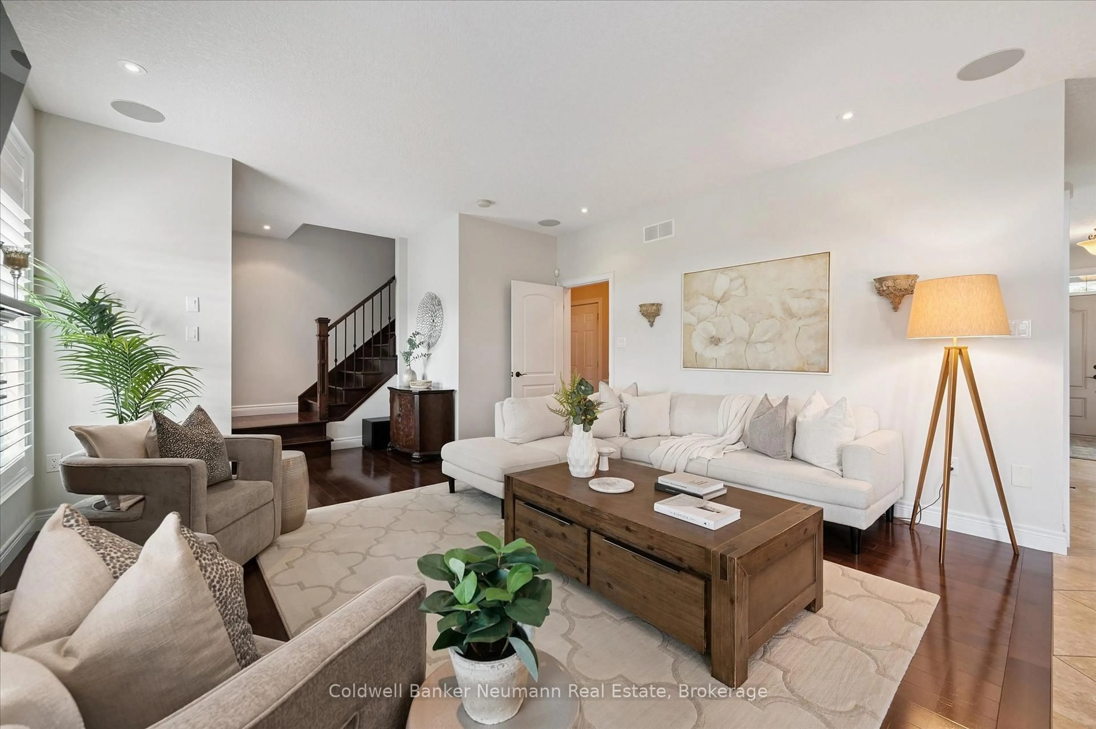 Living room with furniture, unknown for 55 Zaduk Pl, Guelph Ontario N1G 0C4
