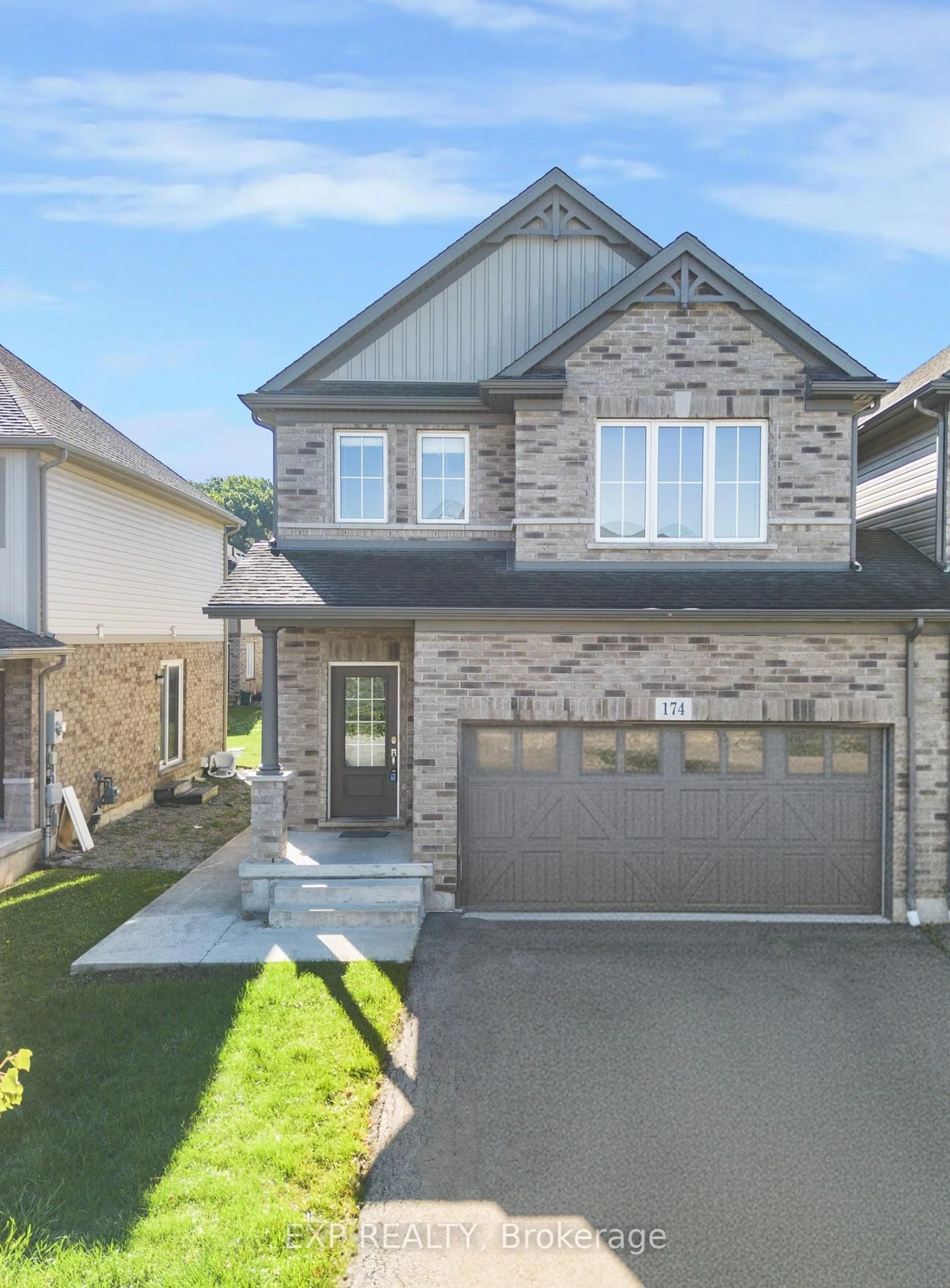 Home with brick exterior material, street for 174 Winterberry Blvd, Thorold Ontario L2V 0C2