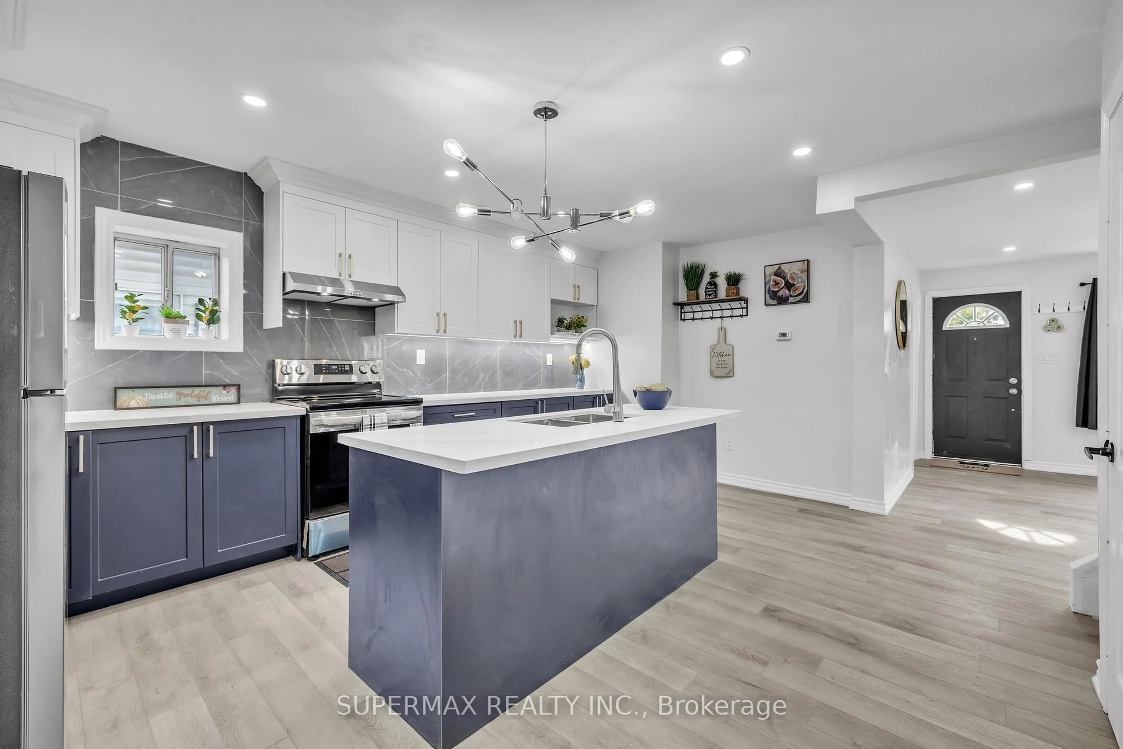 Open concept kitchen, ceramic/tile floor for 156 Brisbin St, London East Ontario N5Z 2M1