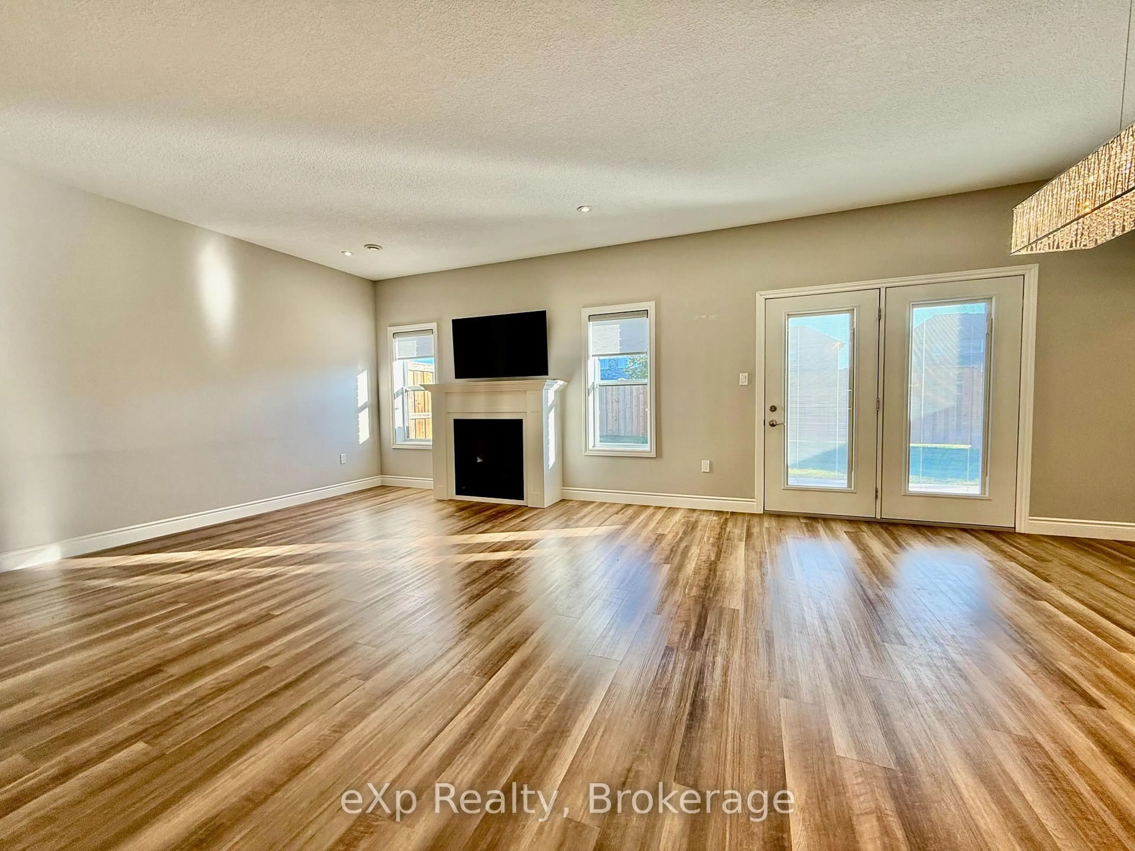 A pic of a room for 4 - 1050 Waterloo St, Saugeen Shores Ontario N0H 2C3