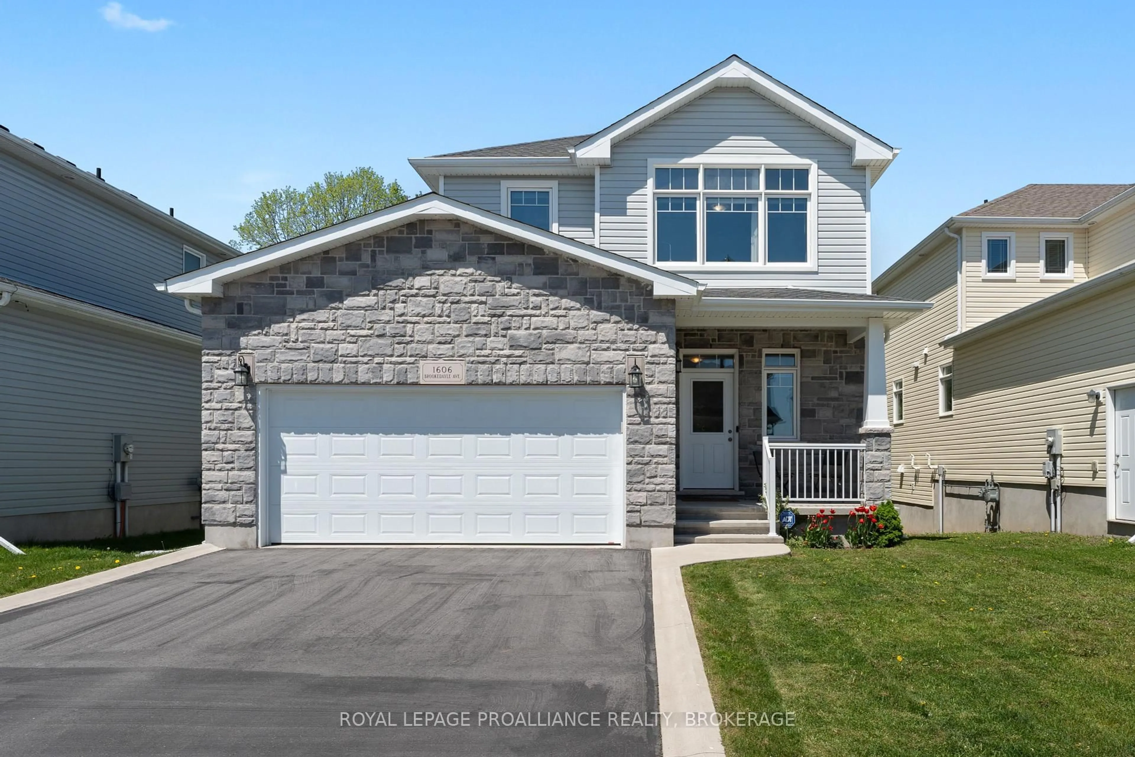 Home with brick exterior material, street for 1606 Brookedayle Ave, Kingston Ontario K7P 0S8