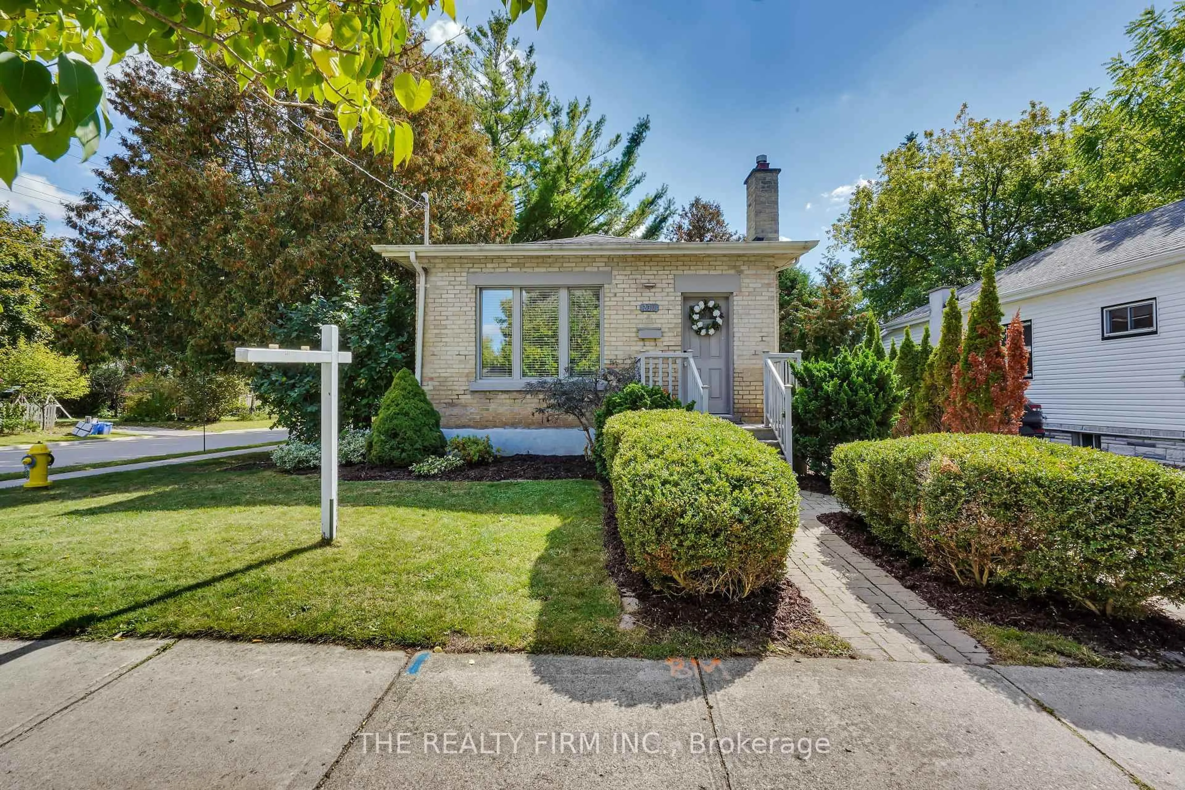 Home with brick exterior material, street for 230 EDINBURGH St, London North Ontario N6H 1M3