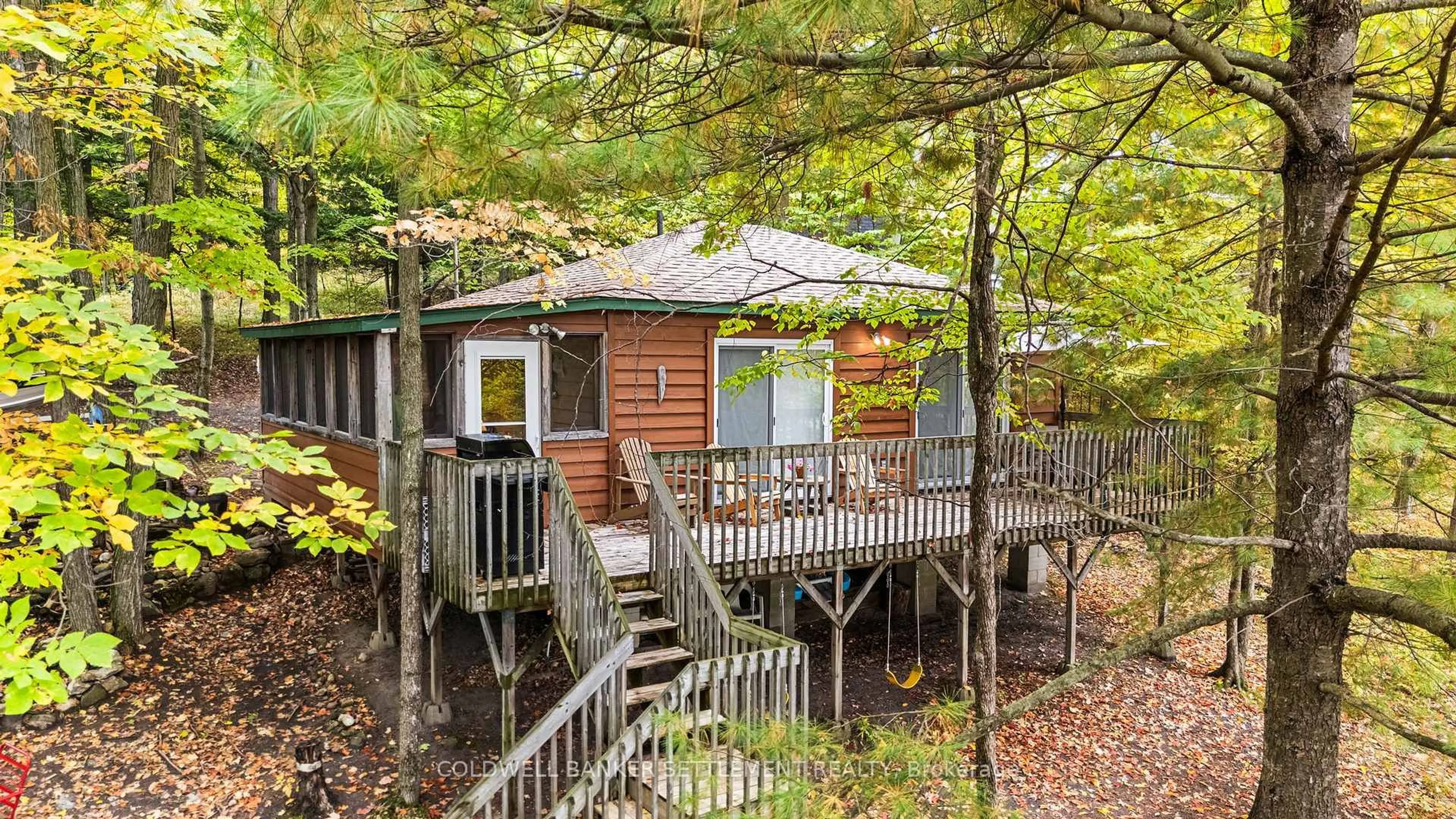 Shed for 120 Upper Lake Lane, Godfrey Ontario K0H 1T0