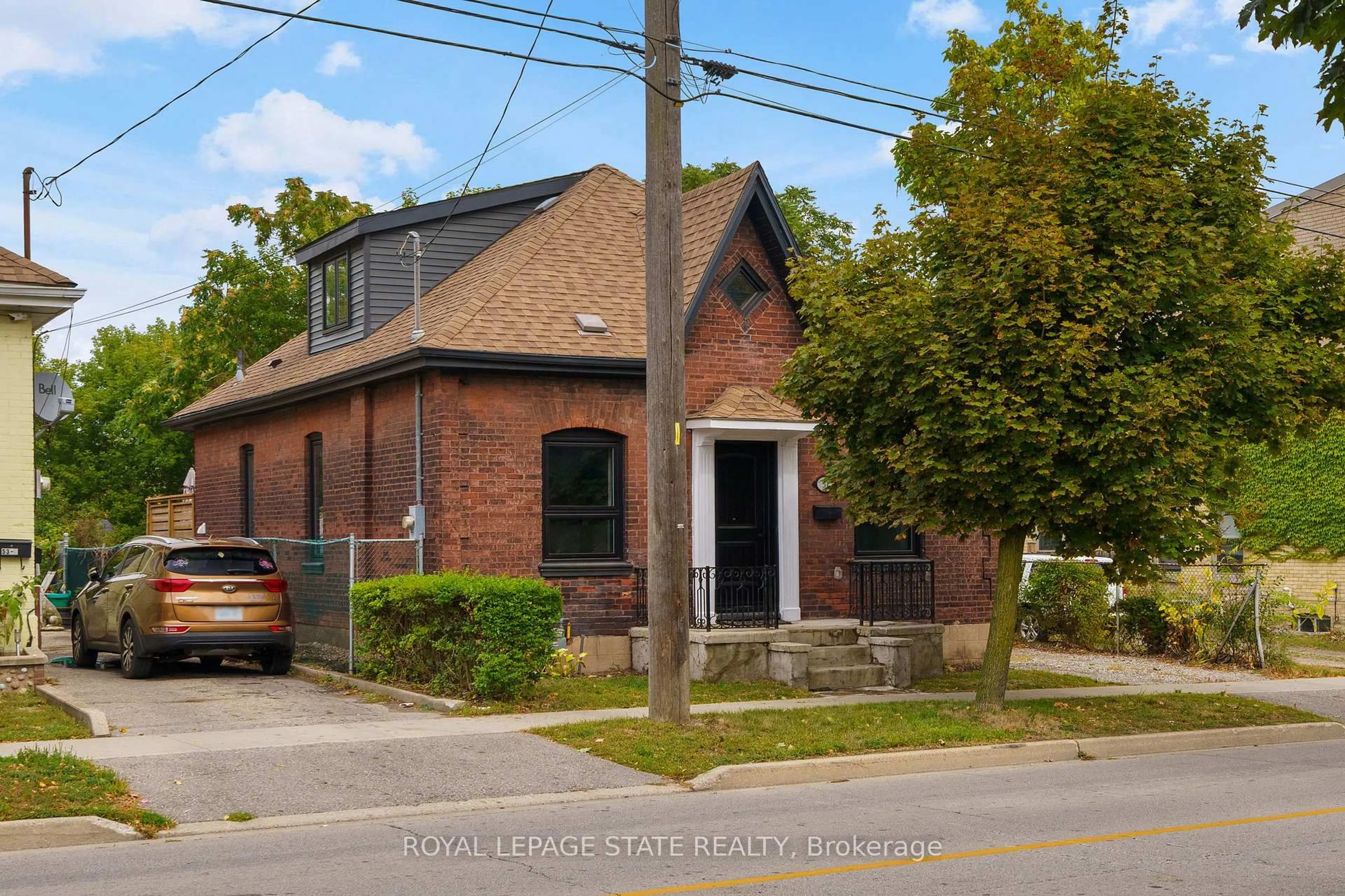 Home with brick exterior material, street for 51 Terrace Hill St, Brantford Ontario N3R 1E8