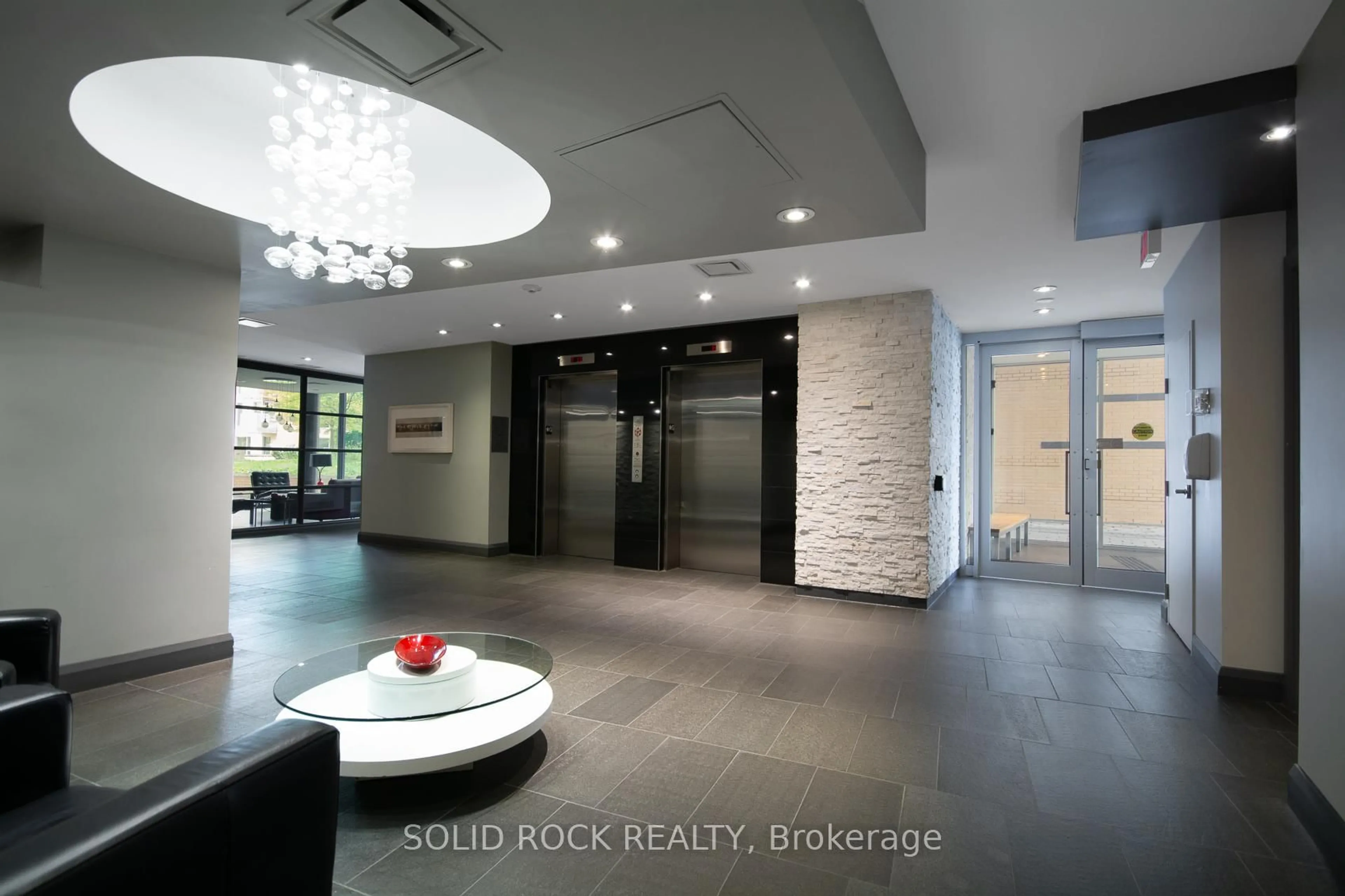 Unknown for 200 Lett St #210, Ottawa Ontario K1R 0A7
