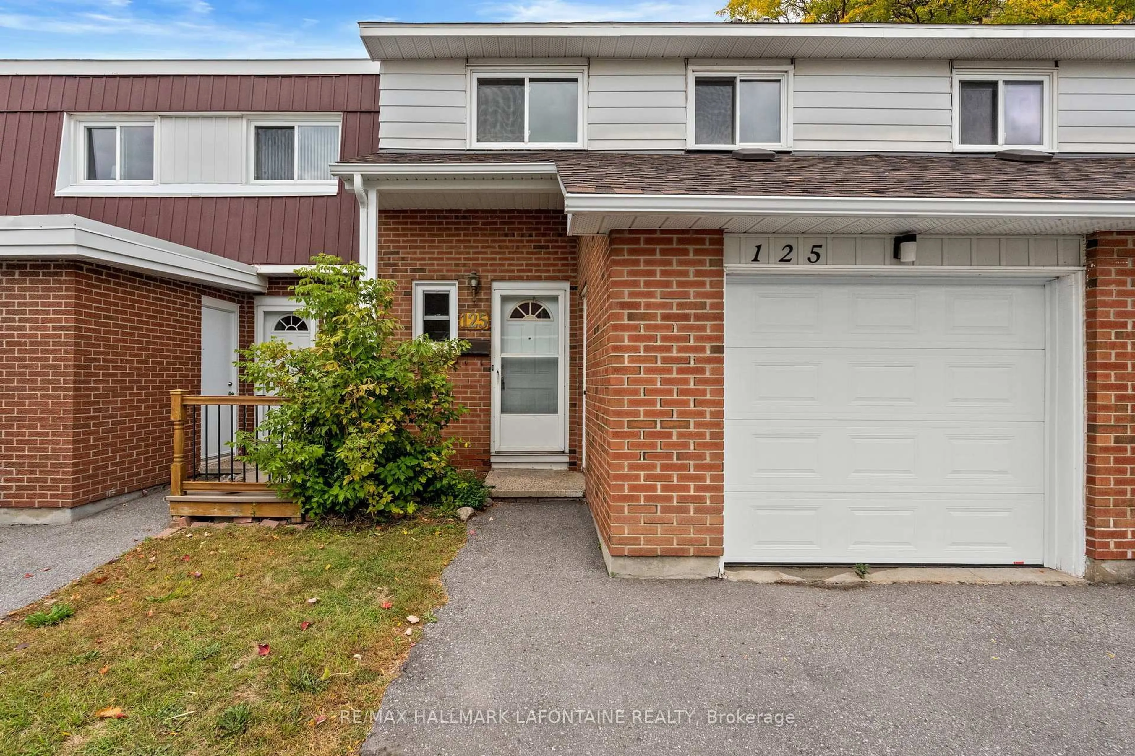 Unknown for 125 The Rockery Private, Ottawa Ontario K1K 3Y5