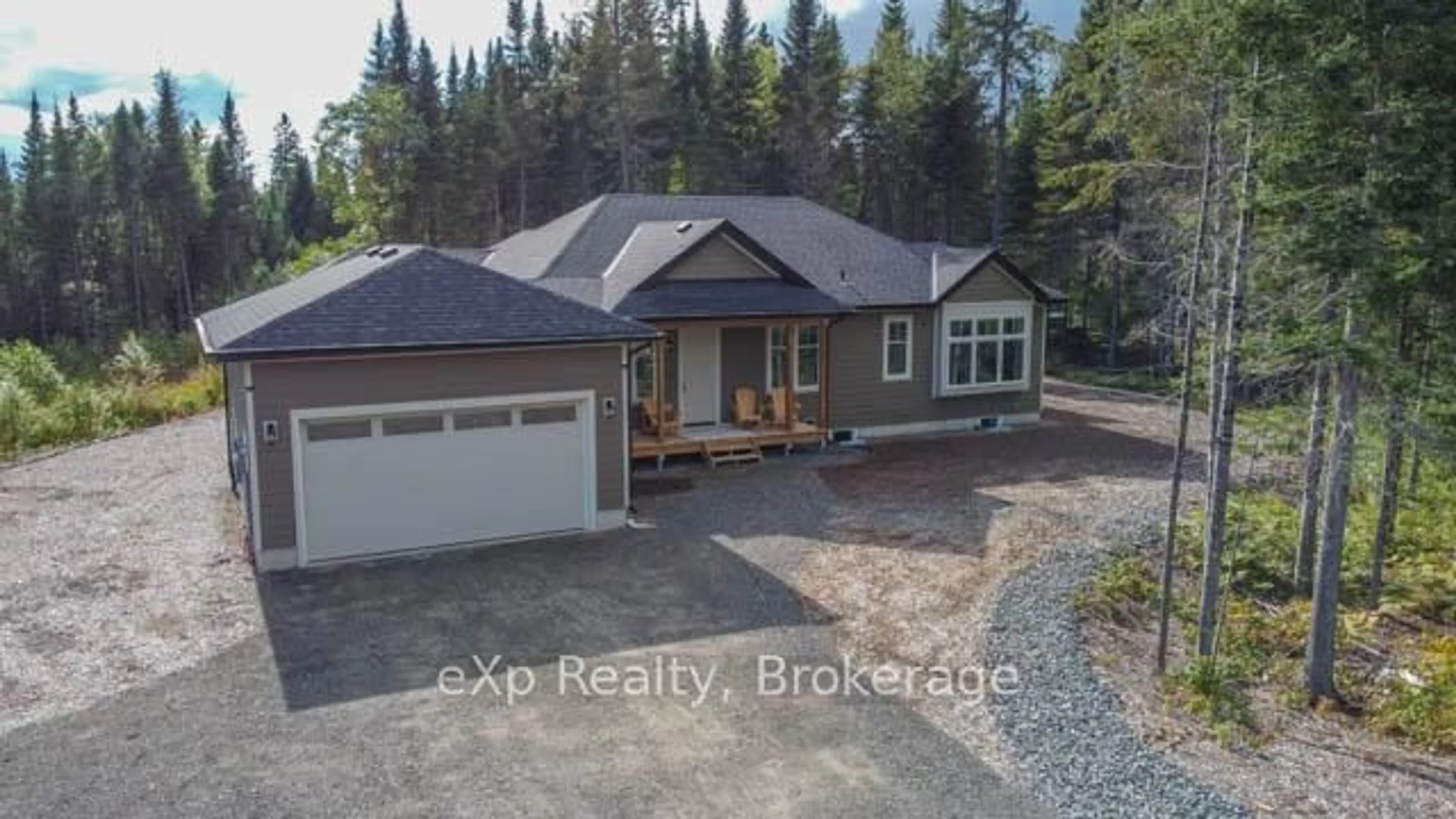 A pic from outside/outdoor area/front of a property/back of a property/a pic from drone, unknown for 1052 Greensview Dr #40, Lake of Bays Ontario P1H 0K1