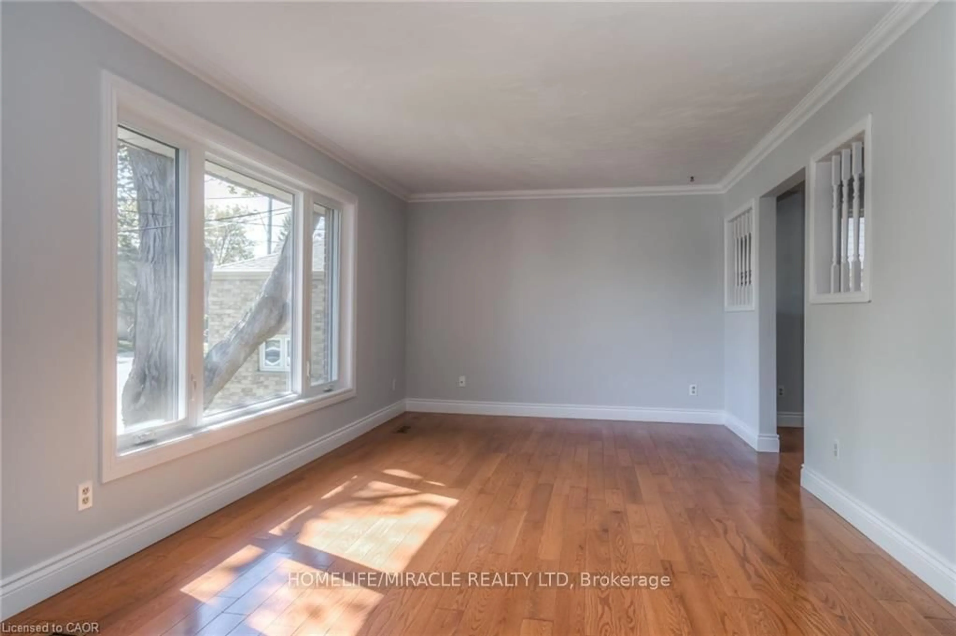 A pic of a room for 107 Pinnacle Dr, Kitchener Ontario N2P 1B8