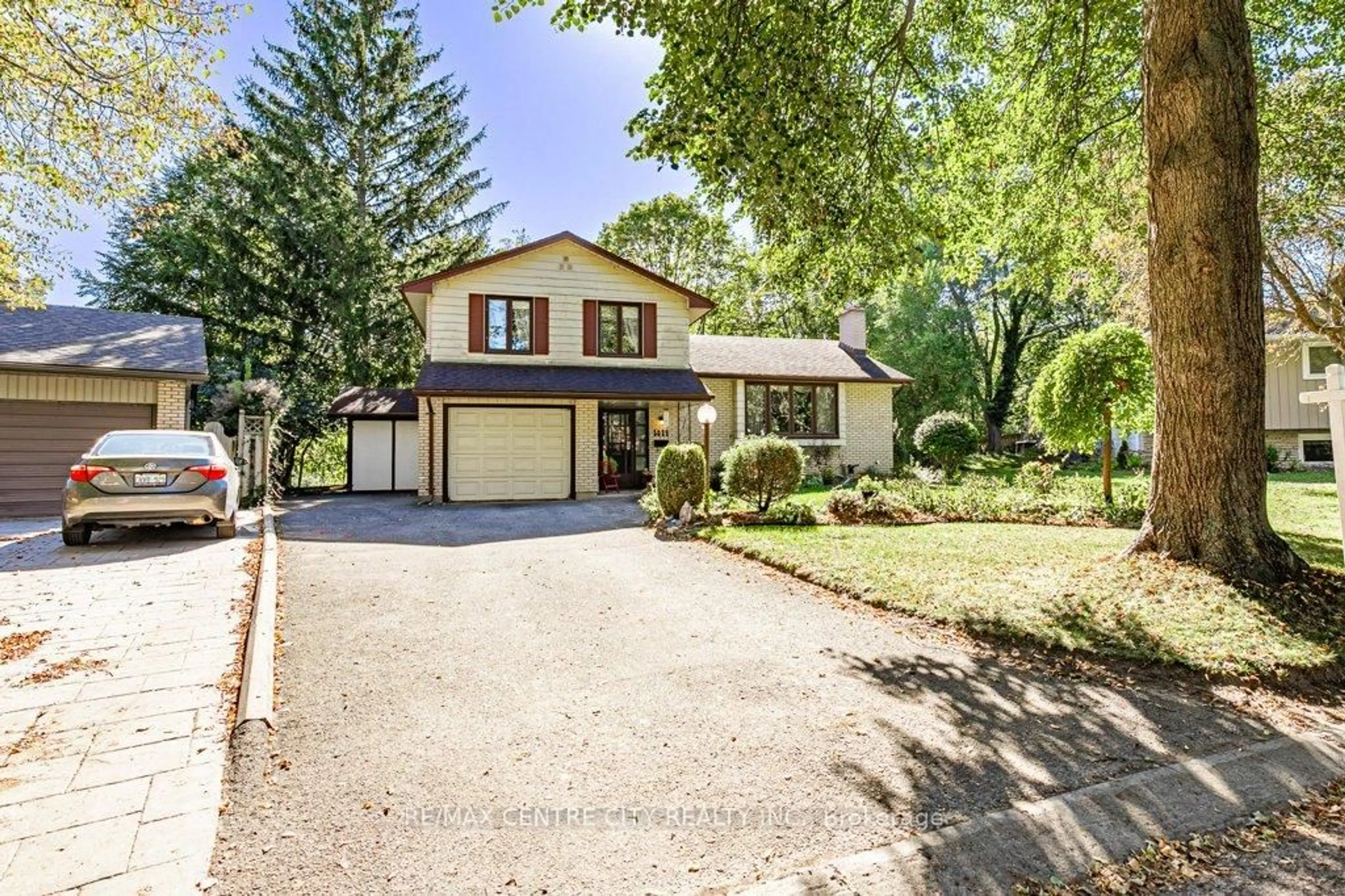Unknown for 1411 Erindale Cres, London North Ontario N5X 1V8