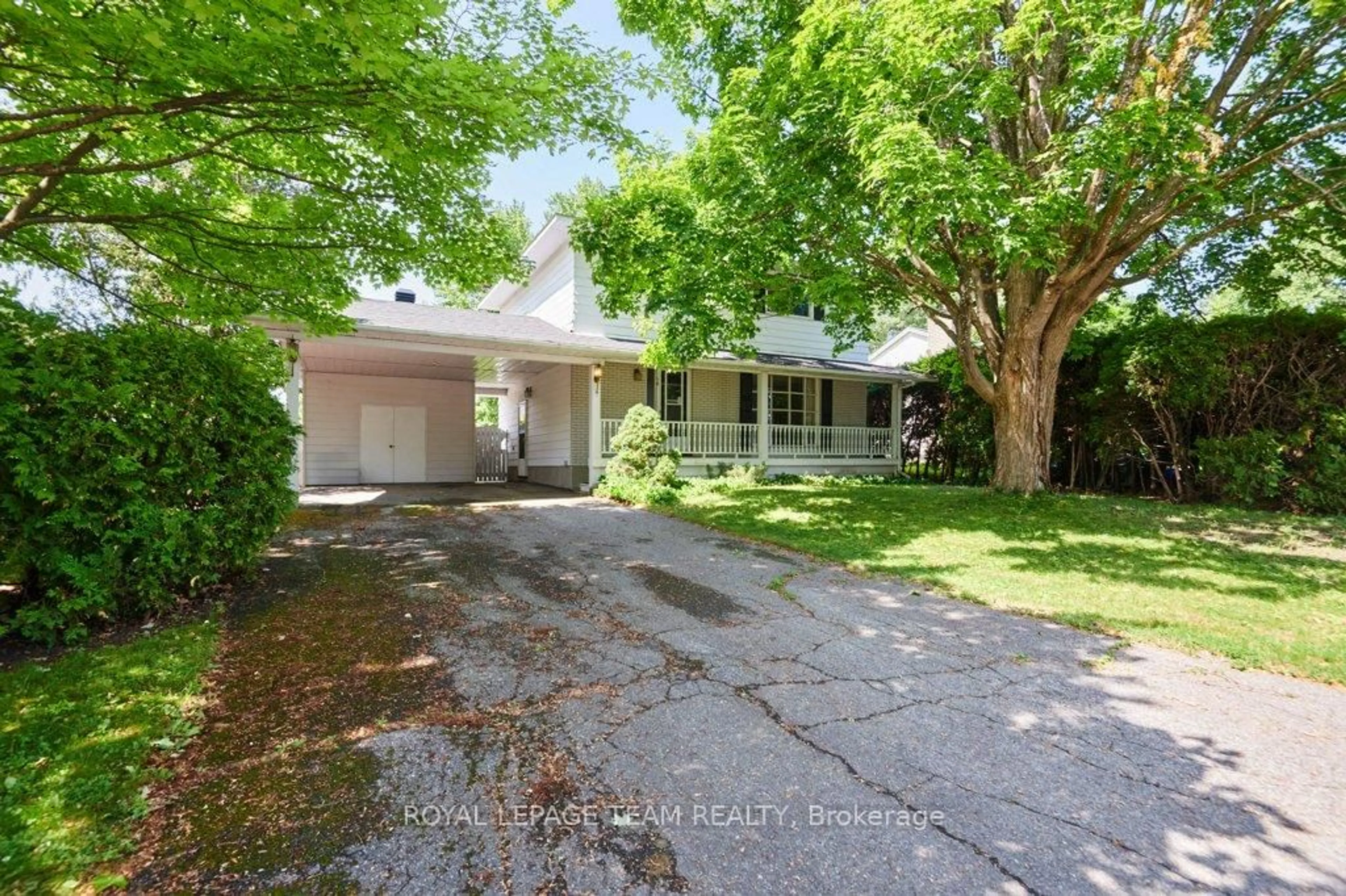 Unknown for 16 Keewatin Cres, Ottawa Ontario K2E 6Z1