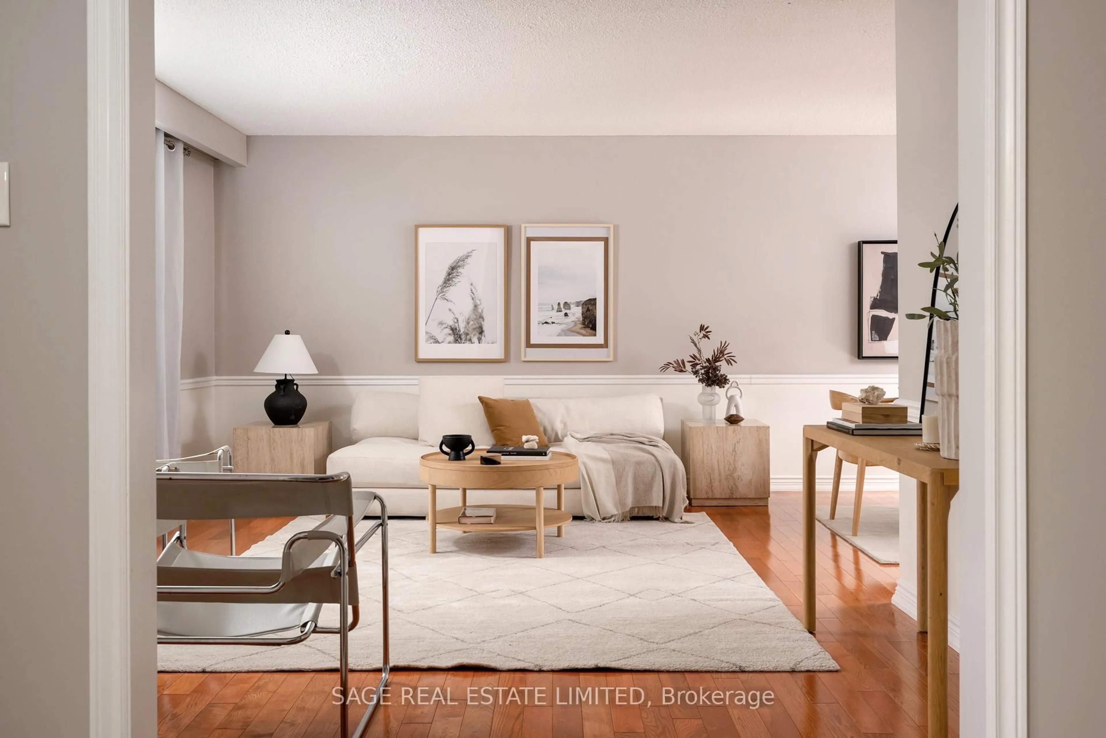 Living room with furniture, unknown for 41 Douglas Cres, Erin Ontario N0B 1Z0