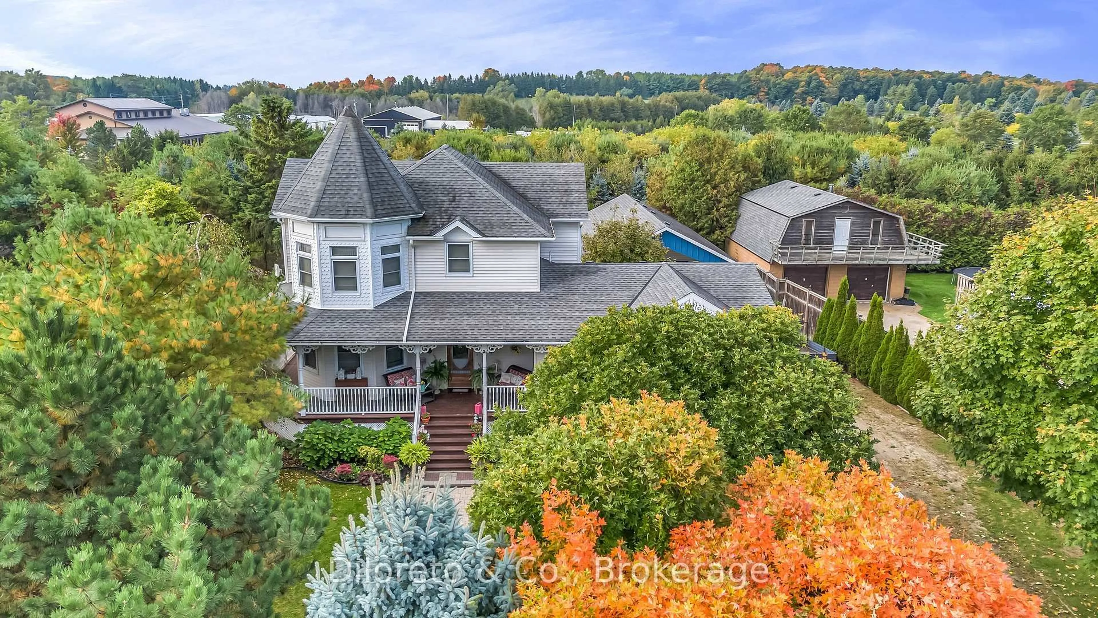 A pic from outside/outdoor area/front of a property/back of a property/a pic from drone, unknown for 5408 Wellington 29 Rd, Guelph/Eramosa Ontario N0B 2K0
