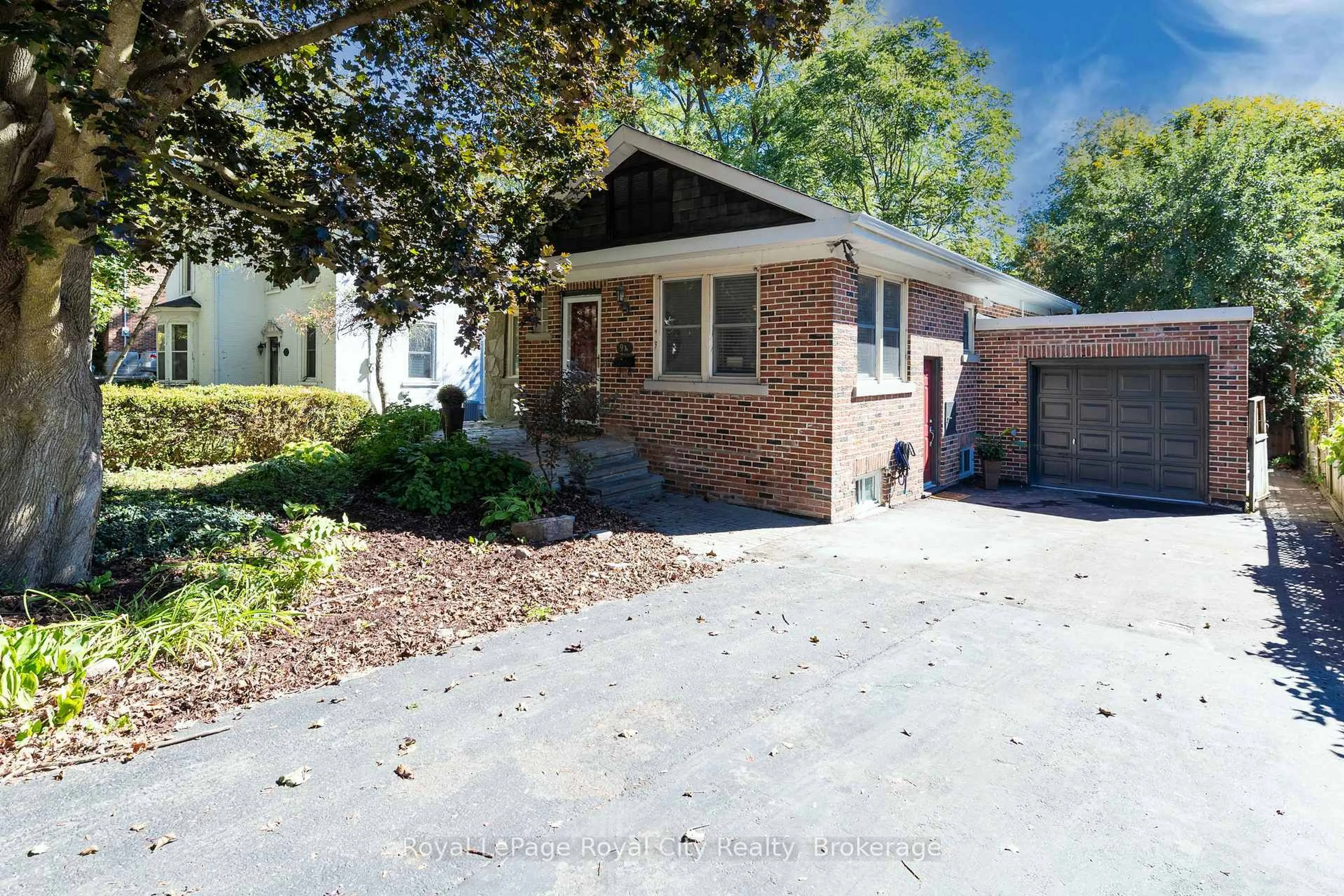 Unknown for 94 Durham St, Guelph Ontario N1H 2Y3