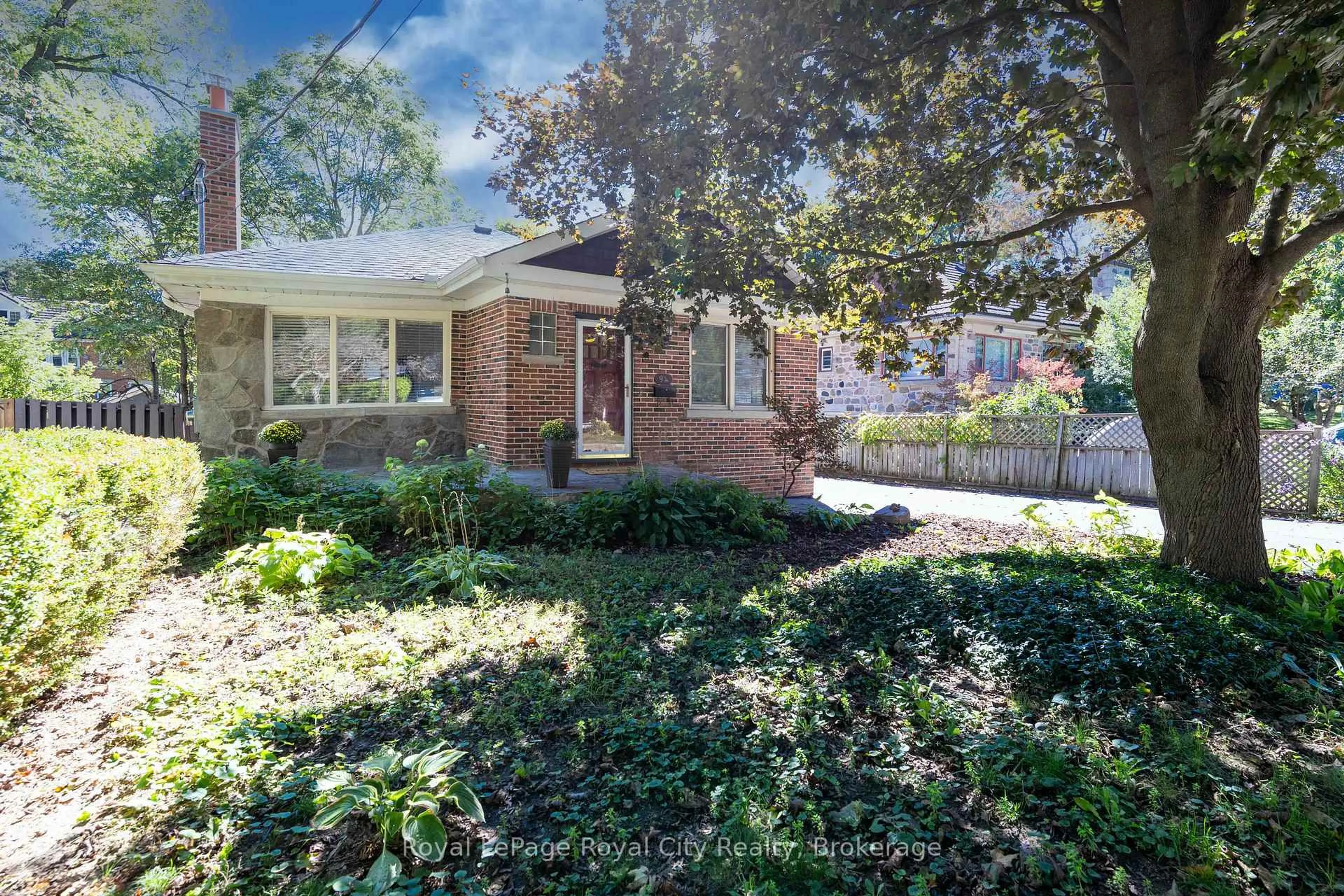Unknown for 94 Durham St, Guelph Ontario N1H 2Y3