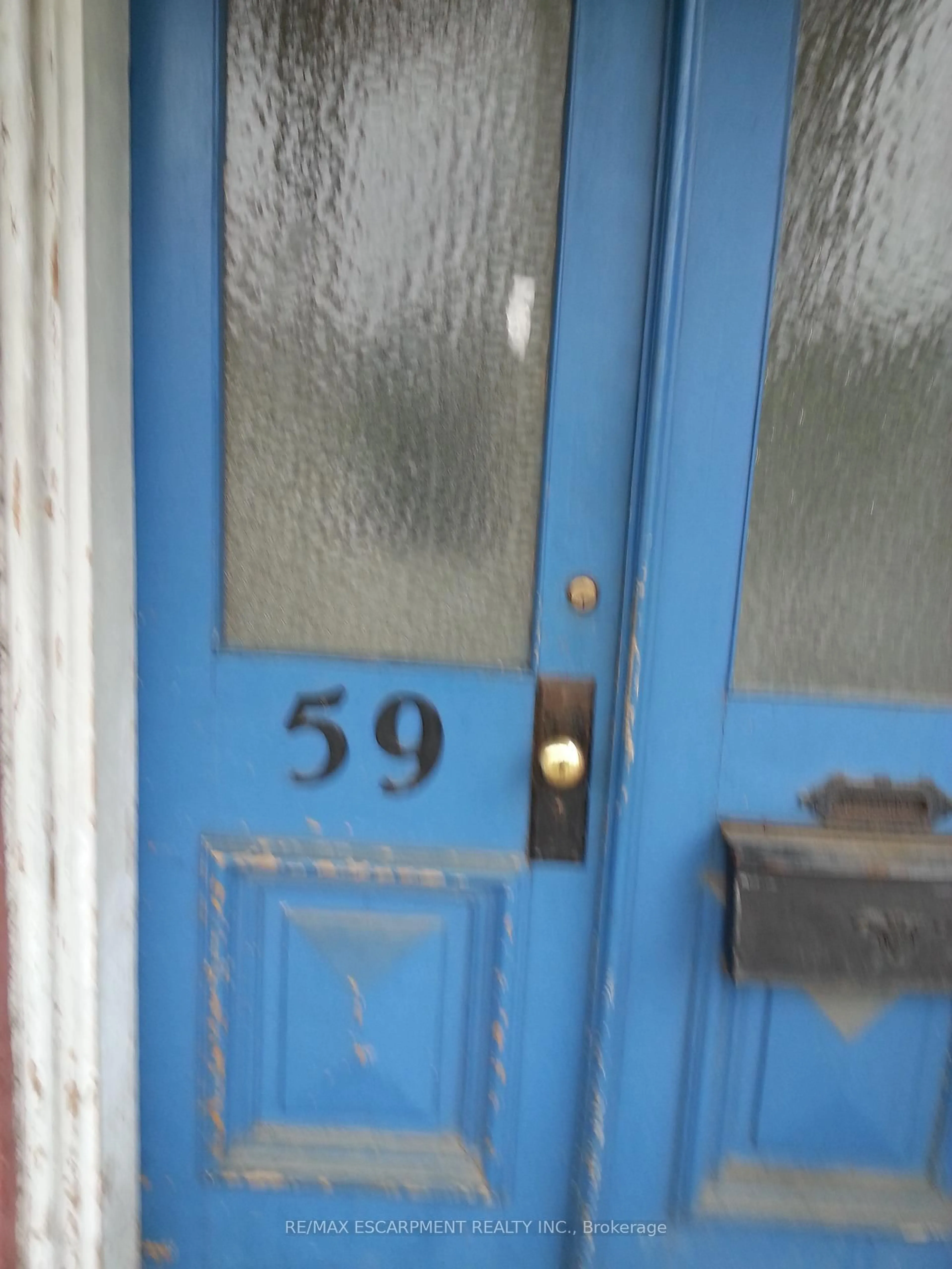 Blurry image for 59 VICTORIA Ave, Hamilton Ontario L8L 5E3